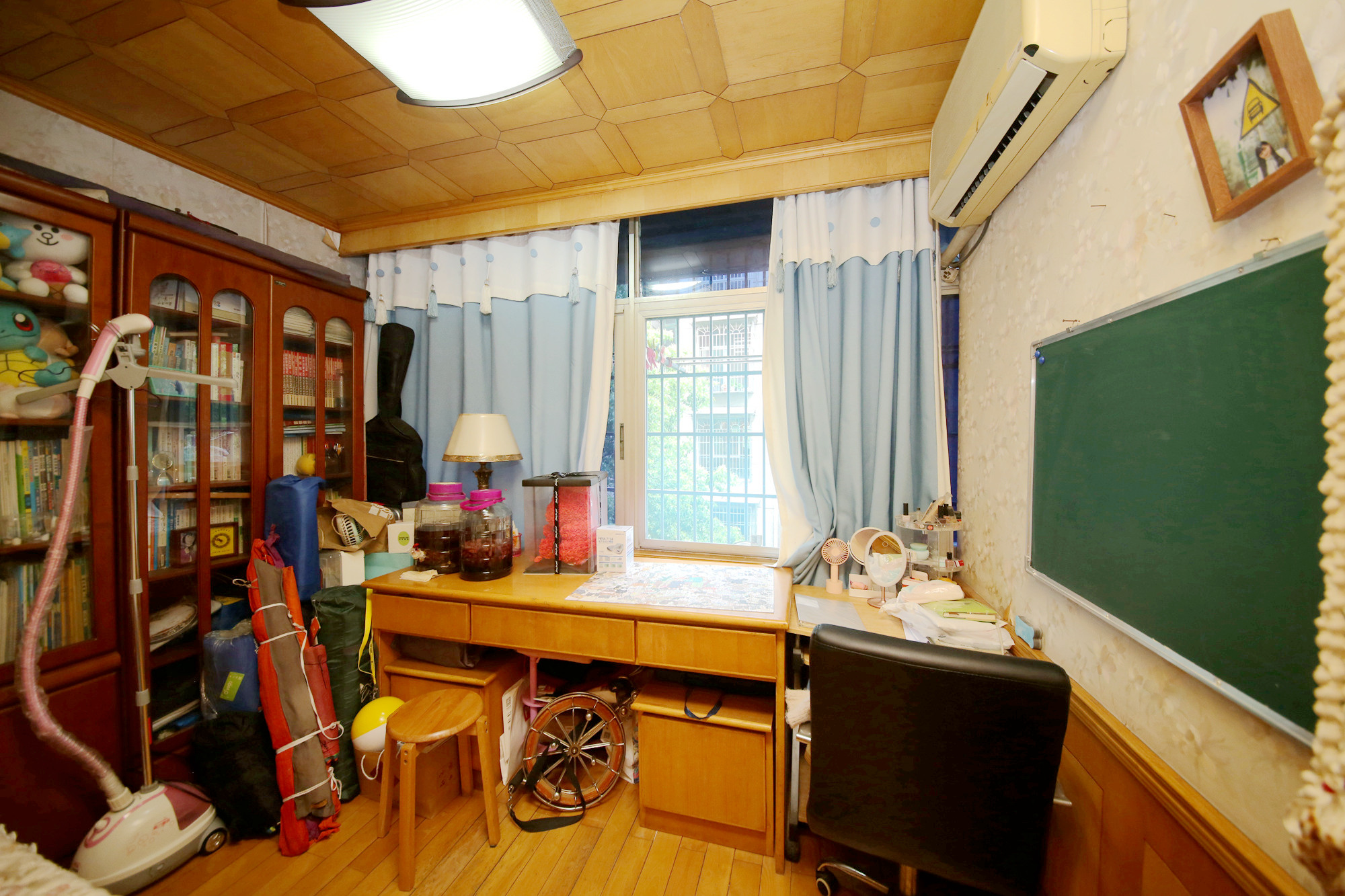 电业局宿舍（燕子岭正街28号）  2室2厅1卫   65.00万阳台