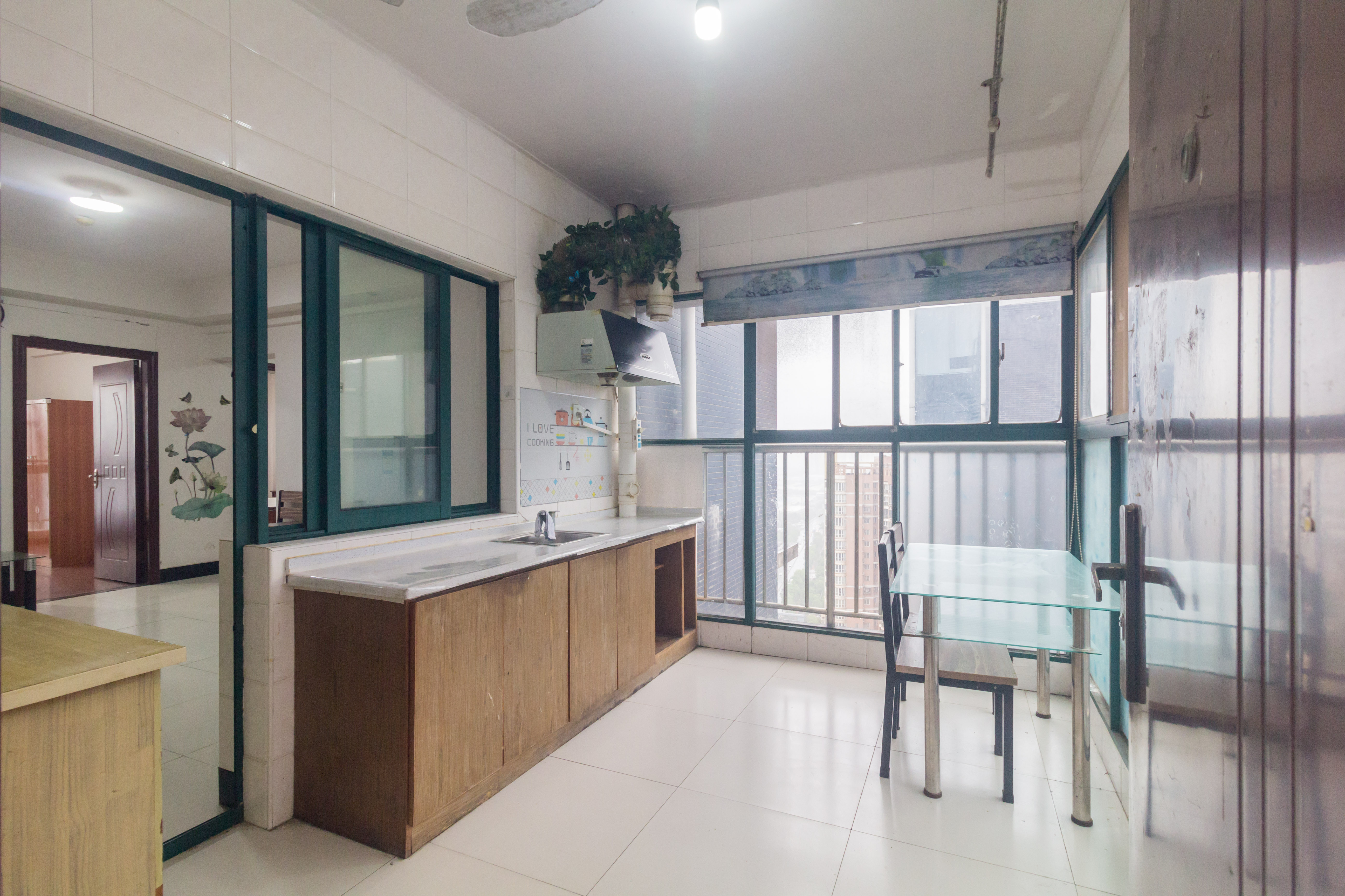 华天LOHO小镇 3室2厅1卫 36.00万 华天LOHO小镇 3室2厅1卫 36.00万厨房