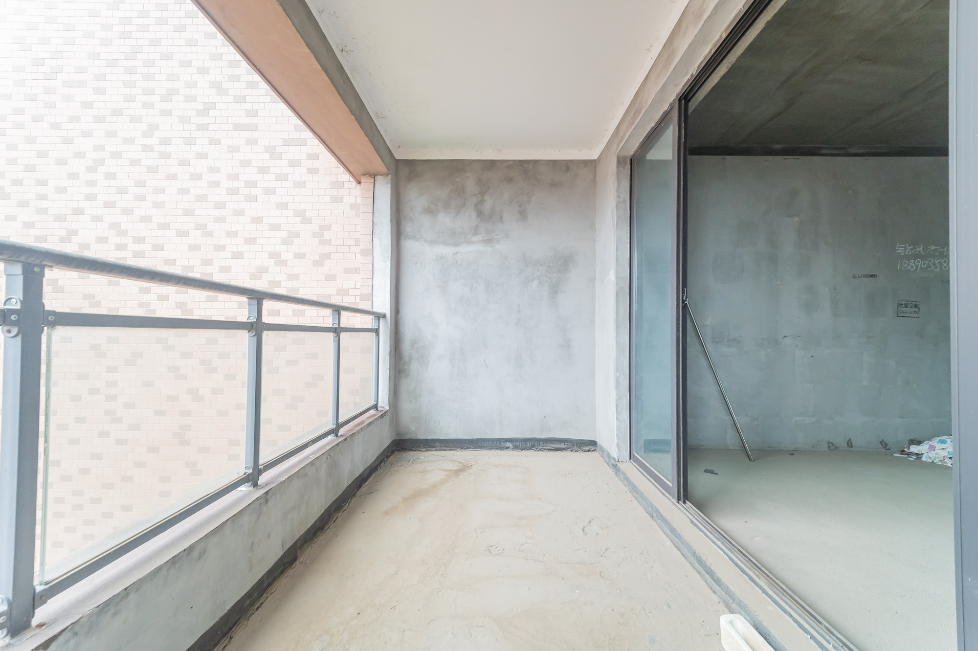 未来漫城 4室2厅2卫 141.00万 未来漫城 4室2厅2卫 141.00万阳台