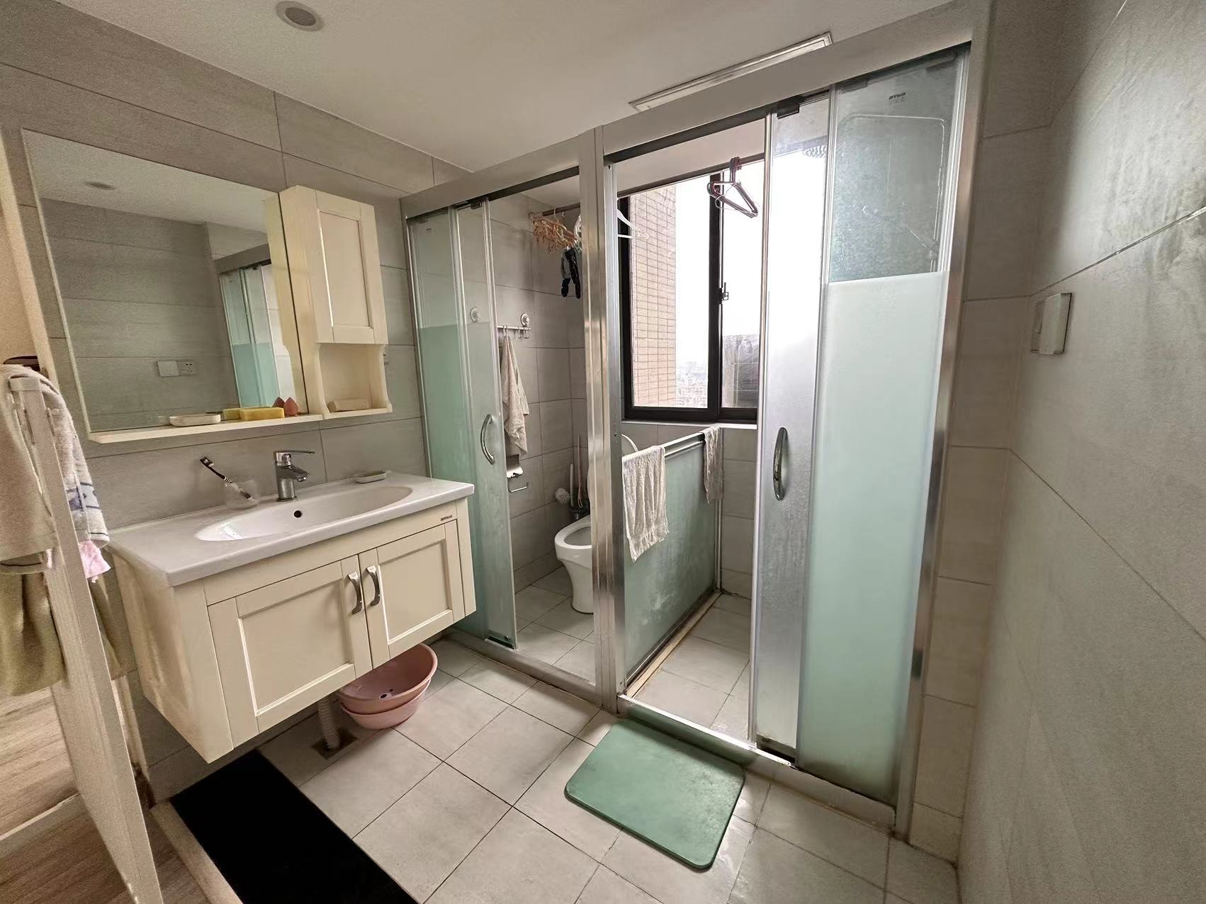 中泰财富湘江  3室2厅2卫   90.00万 中泰财富湘江  3室2厅2卫   90.00万室内图