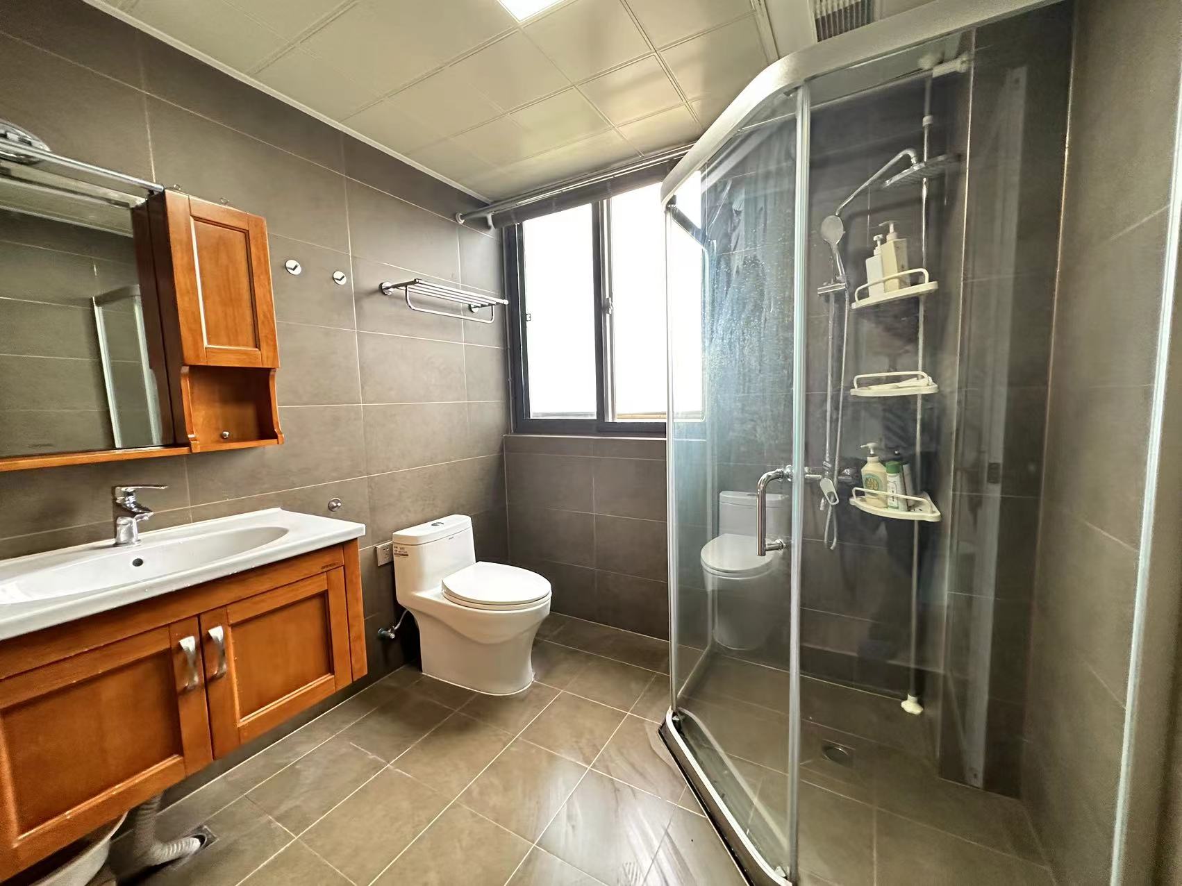 中泰财富湘江  3室2厅2卫   90.00万 中泰财富湘江  3室2厅2卫   90.00万室内图