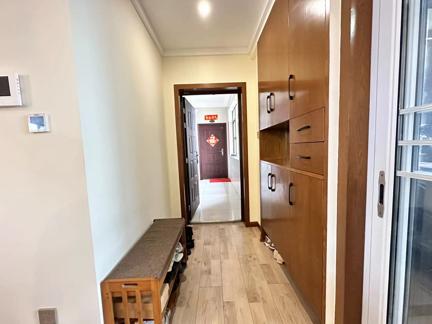 中泰财富湘江  3室2厅2卫   90.00万 中泰财富湘江  3室2厅2卫   90.00万室内图