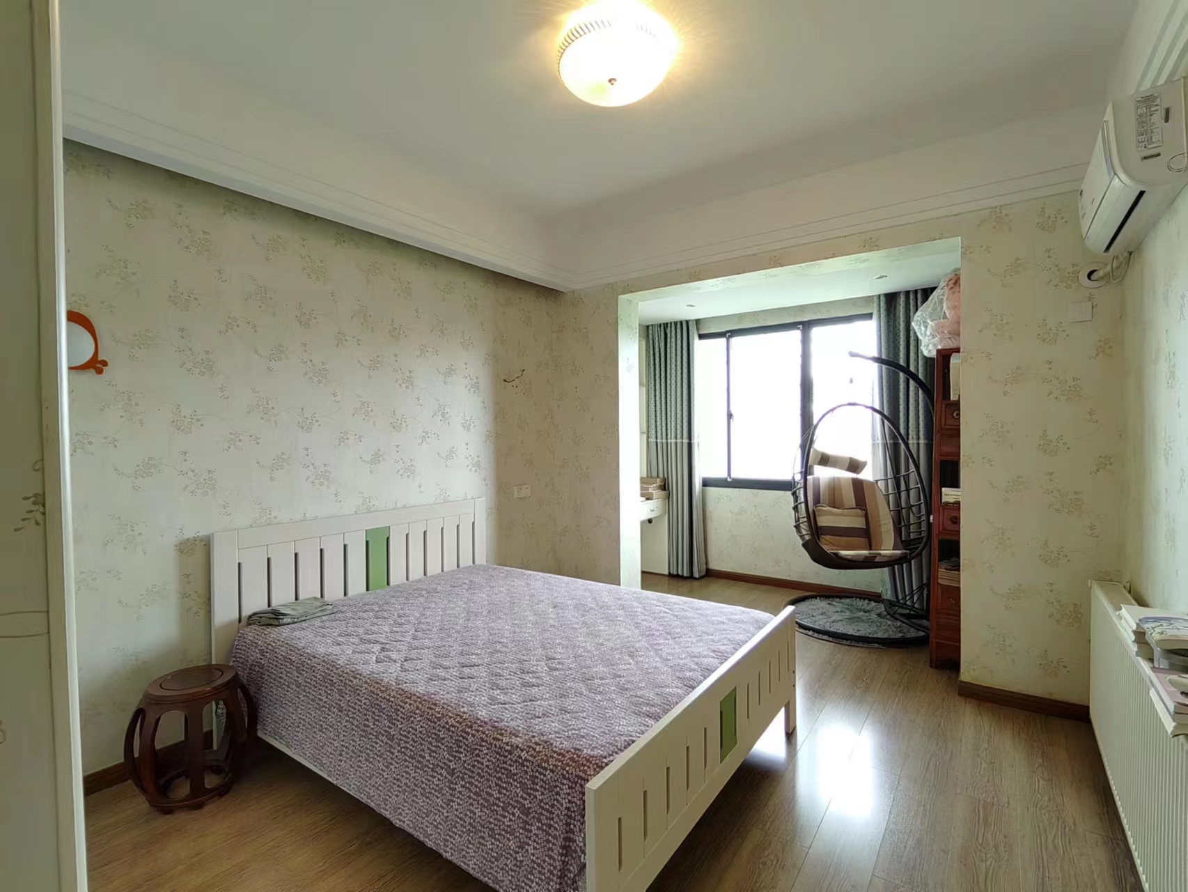 芙蓉路散盘 4室2厅2卫 80.00万 芙蓉路散盘 4室2厅2卫 80.00万客厅