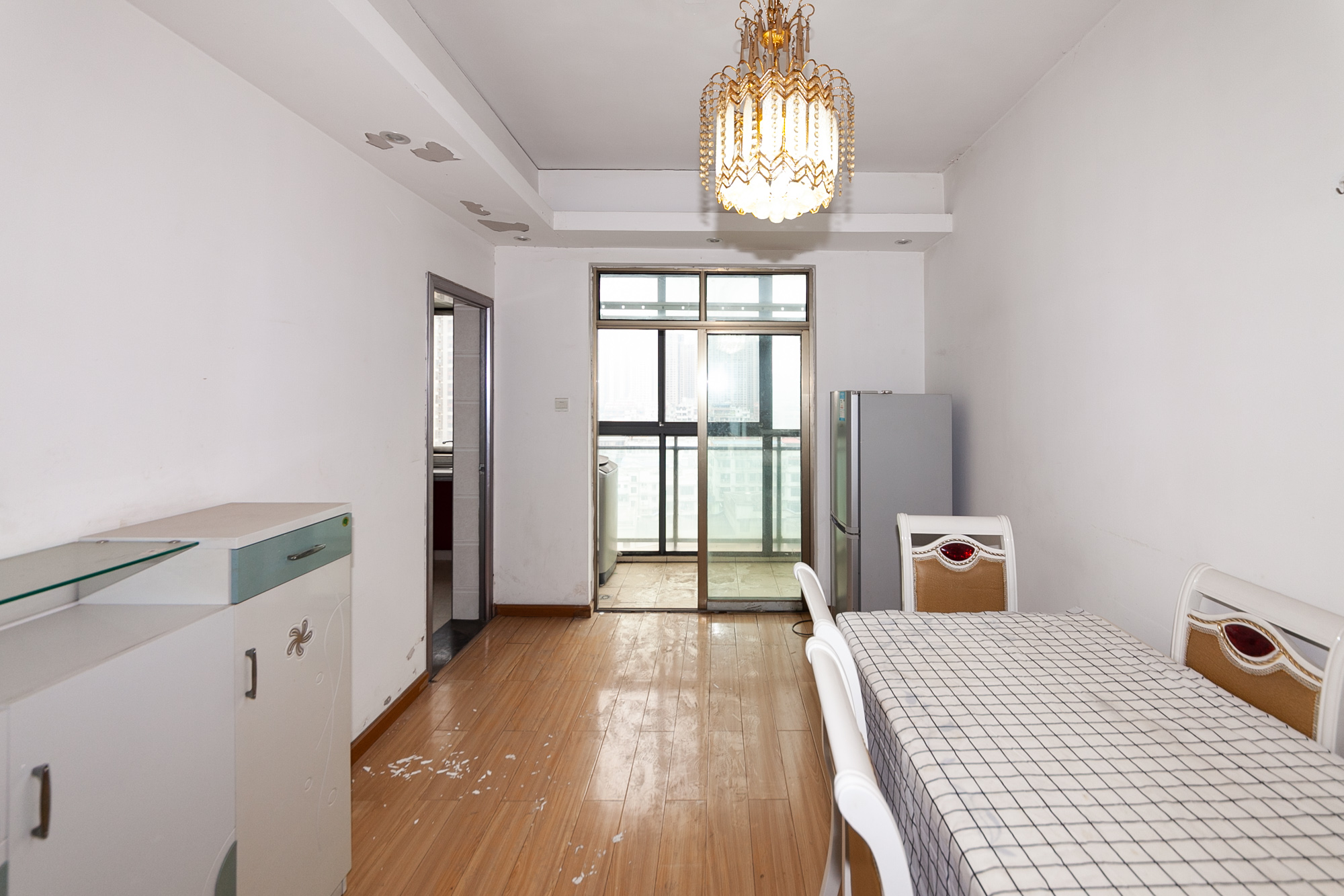 双盈卧龙湾 4室2厅2卫 124.80万 双盈卧龙湾 4室2厅2卫 124.80万客厅