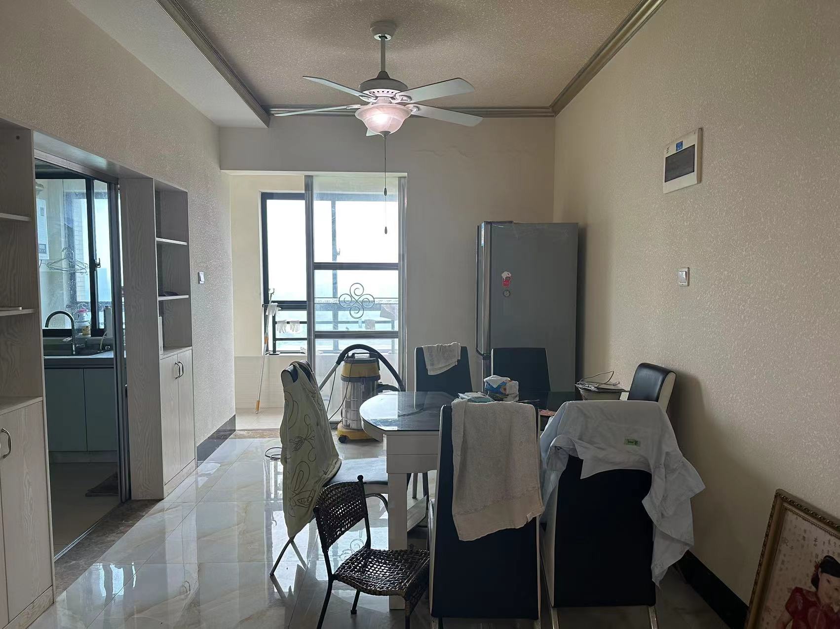 龙腾国际 3室2厅2卫 83.0万 龙腾国际 3室2厅2卫 83.0万室内图