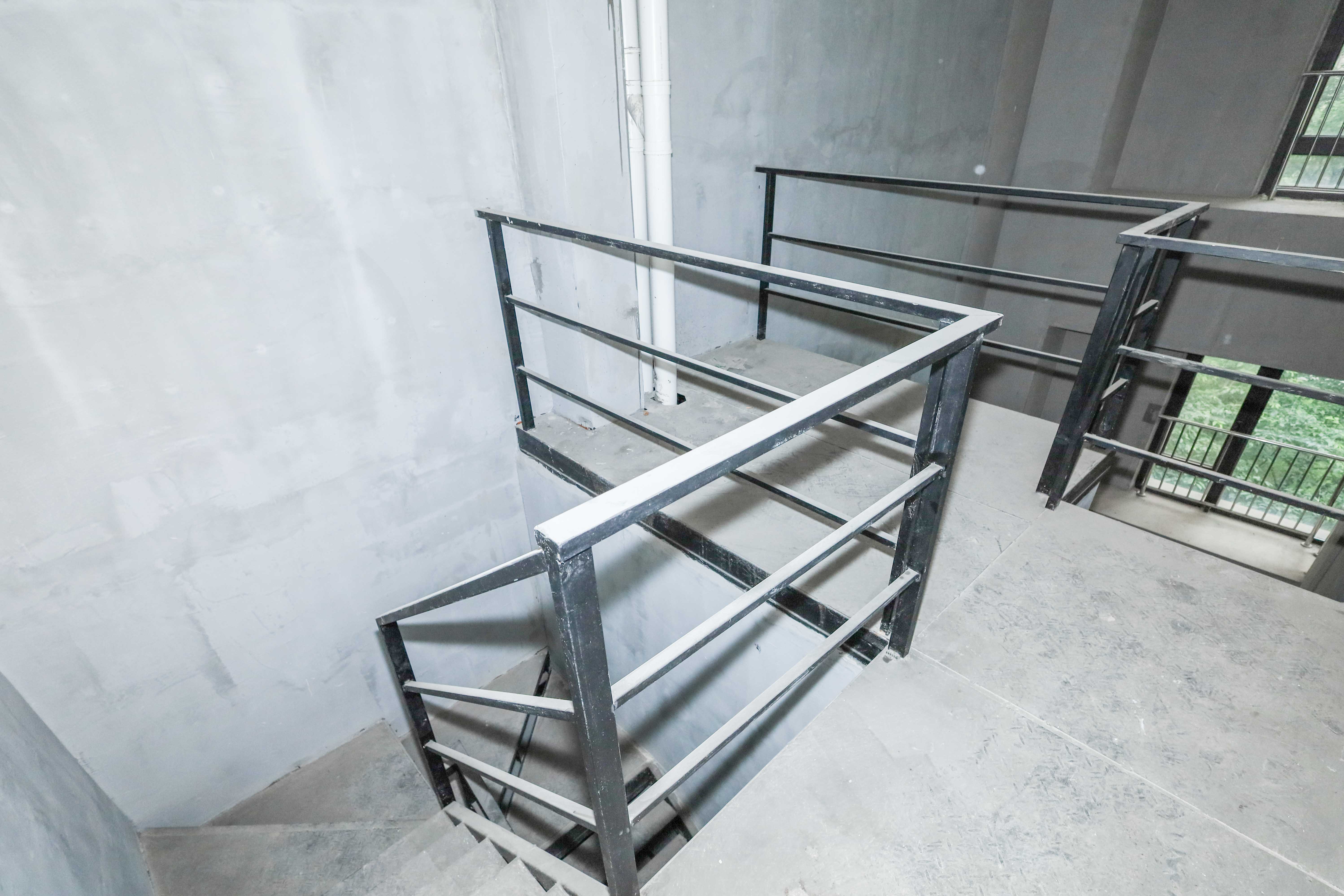 建發(fā)央著  6室2廳3衛(wèi)    285.0萬(wàn)其他