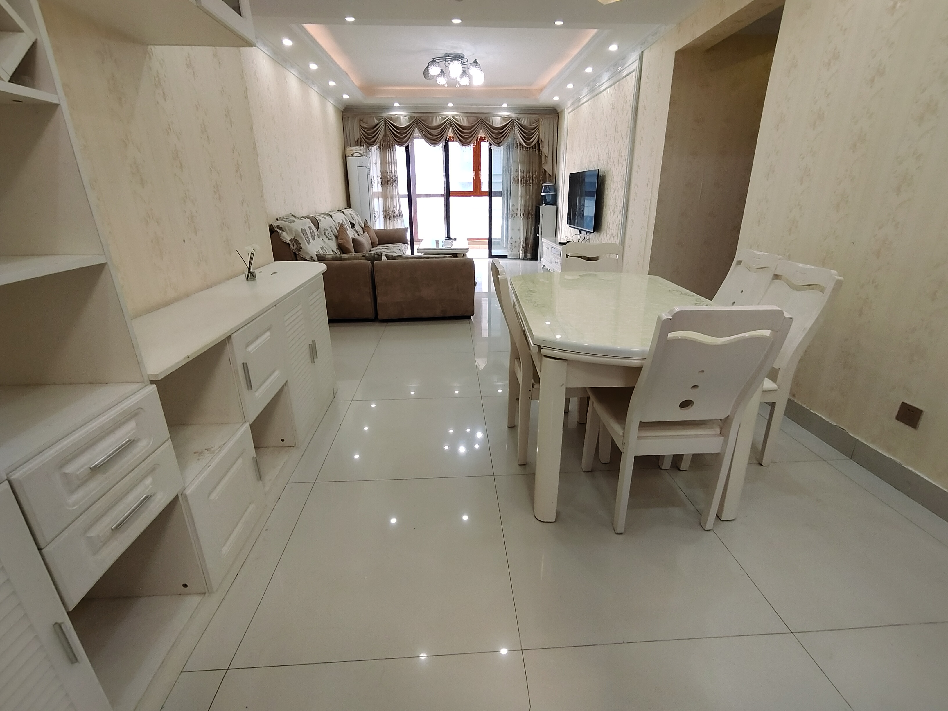 碧桂园  3室2厅1卫   43.00万 碧桂园  3室2厅1卫   43.00万室内图