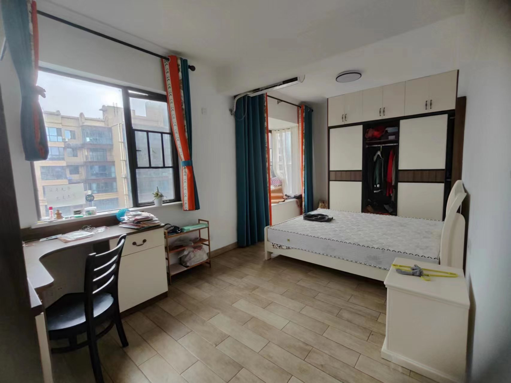 春藤小镇  4室2厅2卫    127.0万 春藤小镇  4室2厅2卫    127.0万室内图