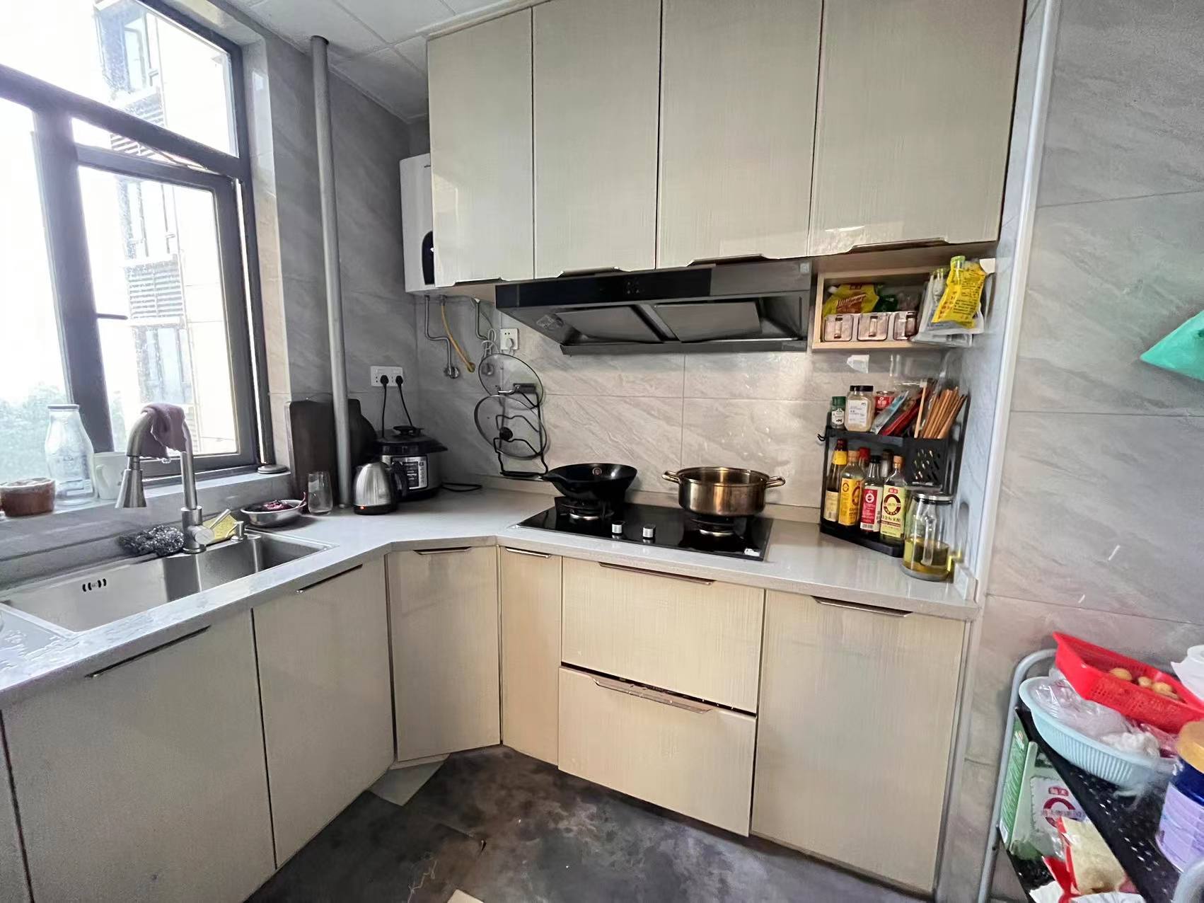 万丰上院西郡 5室2厅2卫 88.0万 万丰上院西郡 5室2厅2卫 88.0万室内图