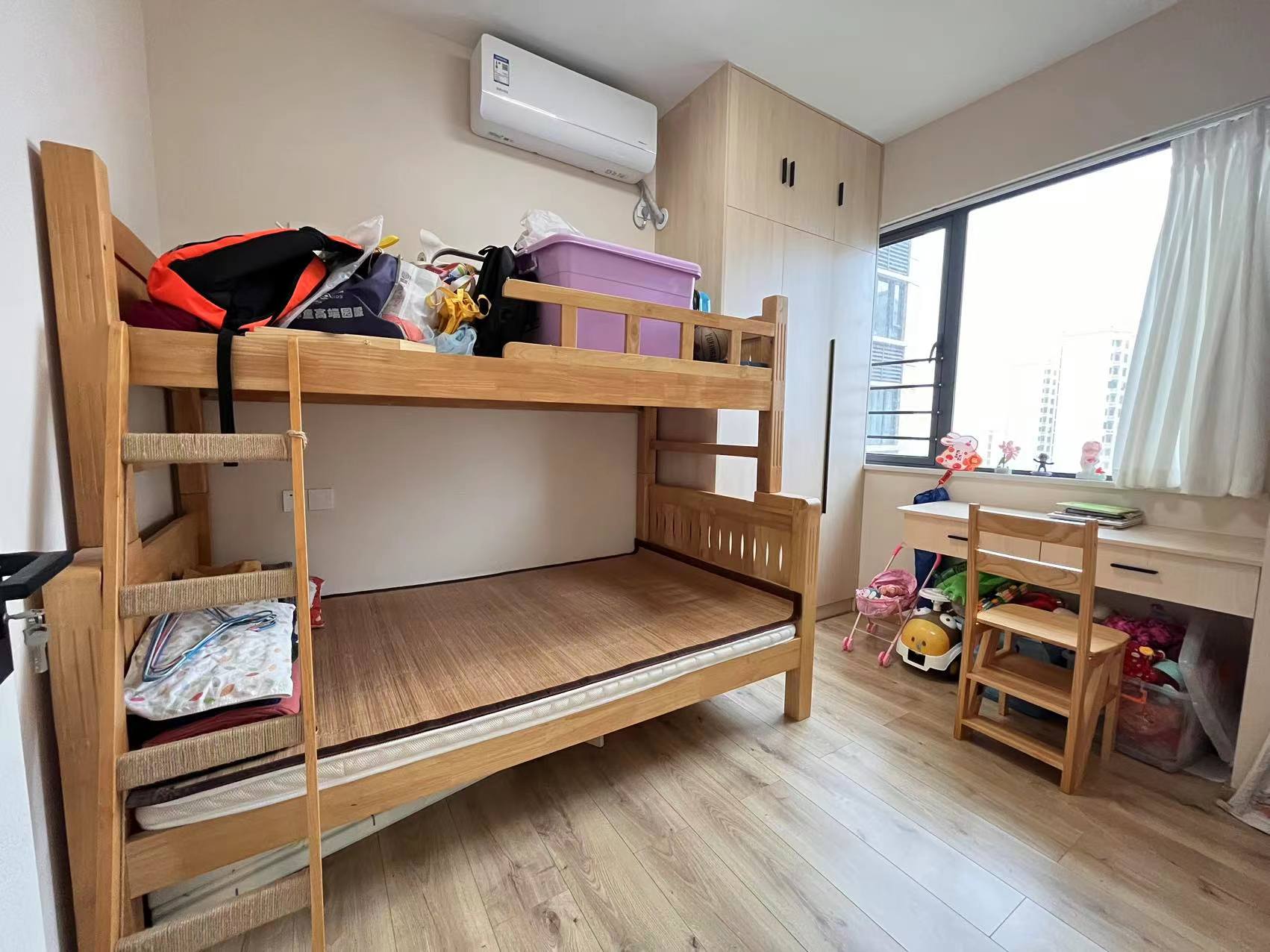 万丰上院西郡 5室2厅2卫 88.0万 万丰上院西郡 5室2厅2卫 88.0万室内图