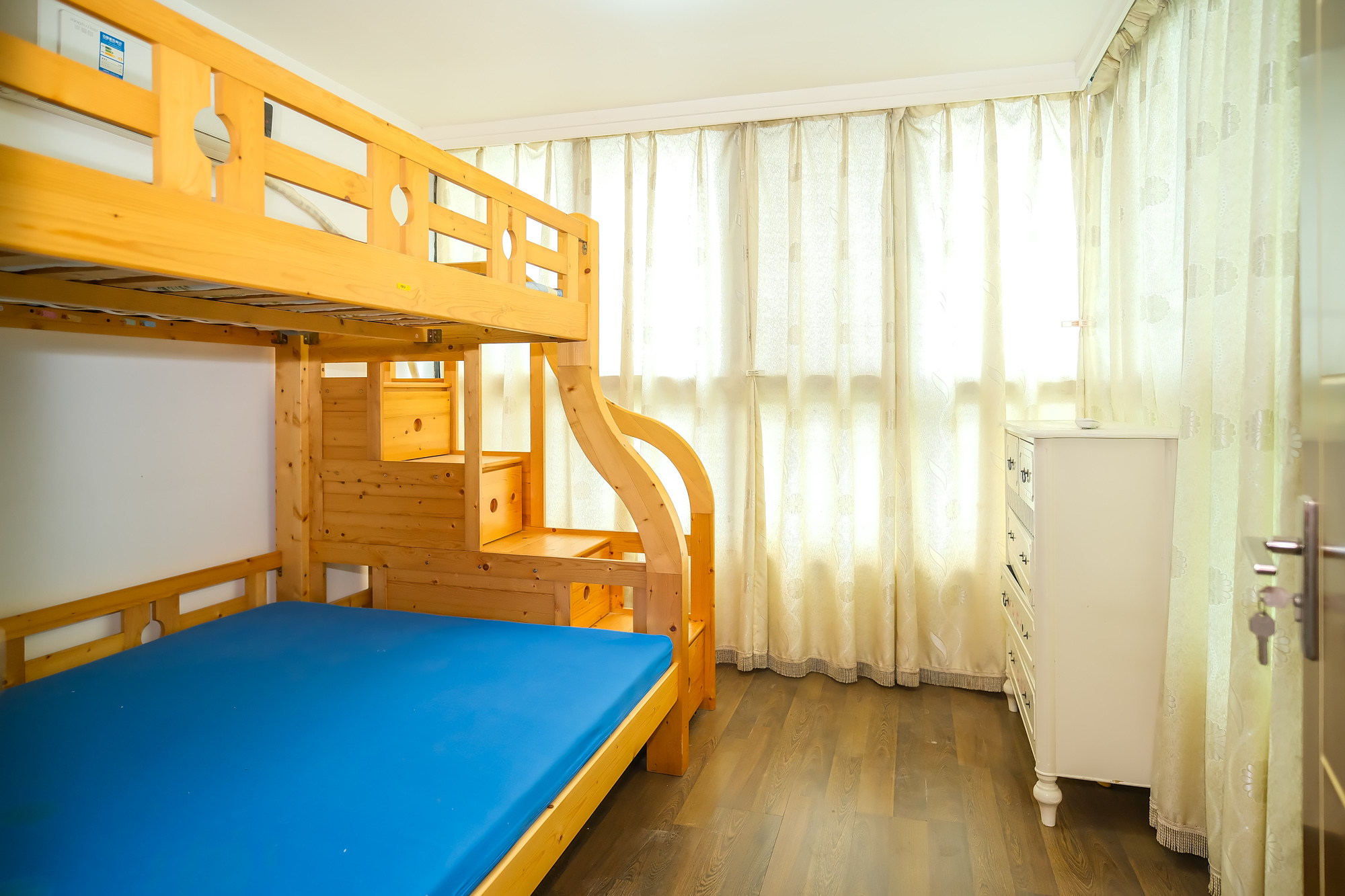 美林水郡 3室2厅1卫 78.8万 美林水郡 3室2厅1卫 78.8万卧室