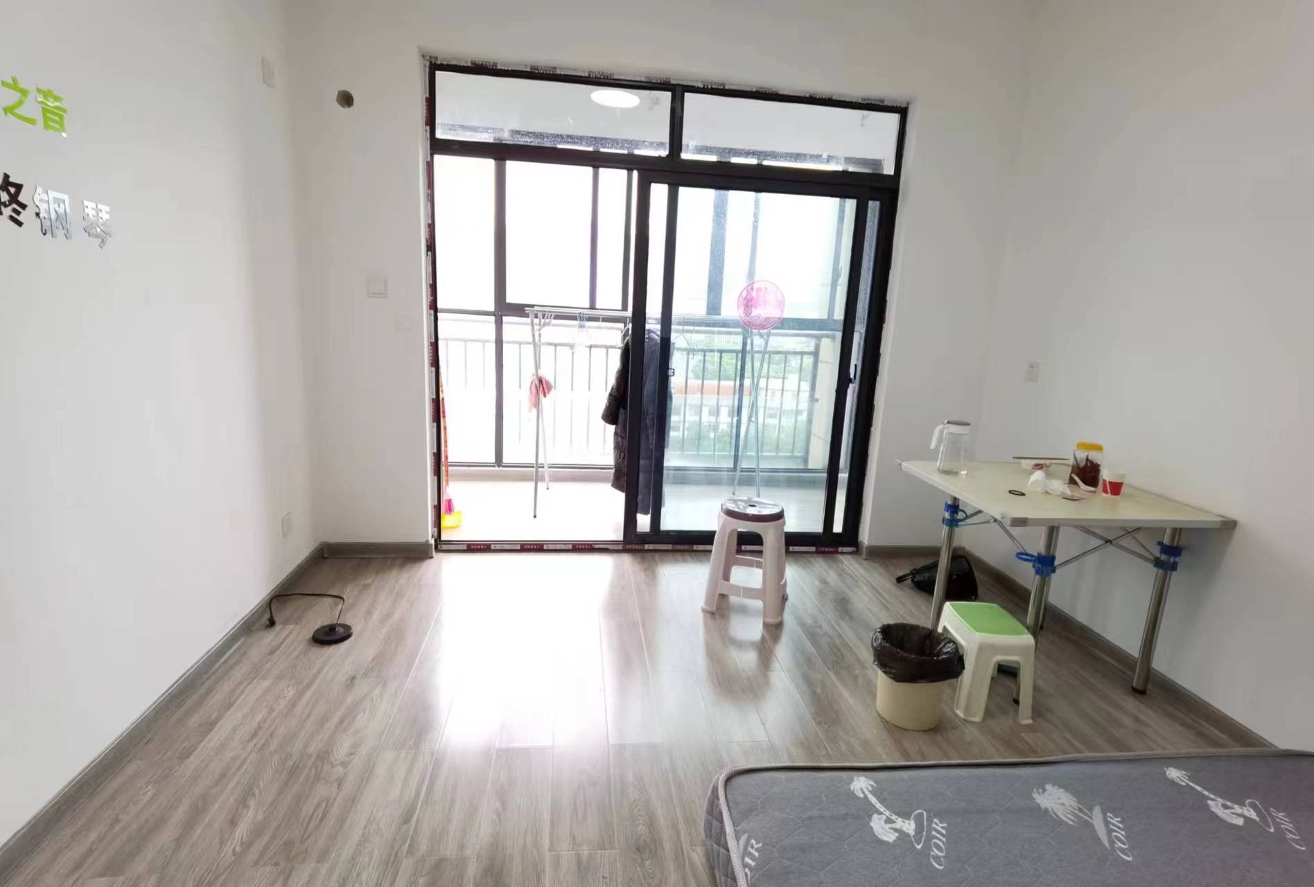 经世龙城 1室1厅1卫 28.80万 经世龙城 1室1厅1卫 28.80万室内图