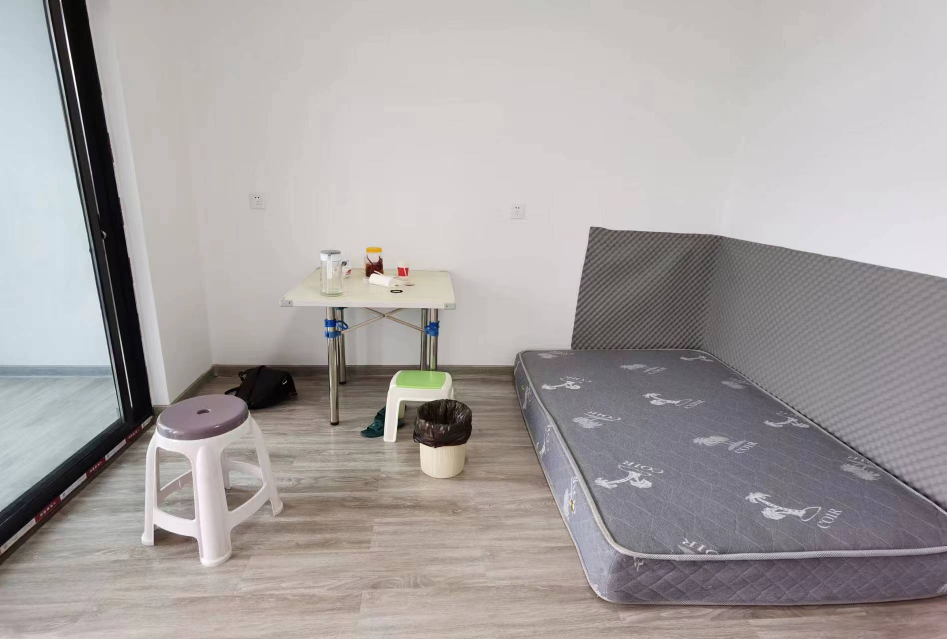 经世龙城 1室1厅1卫 28.80万 经世龙城 1室1厅1卫 28.80万室内图