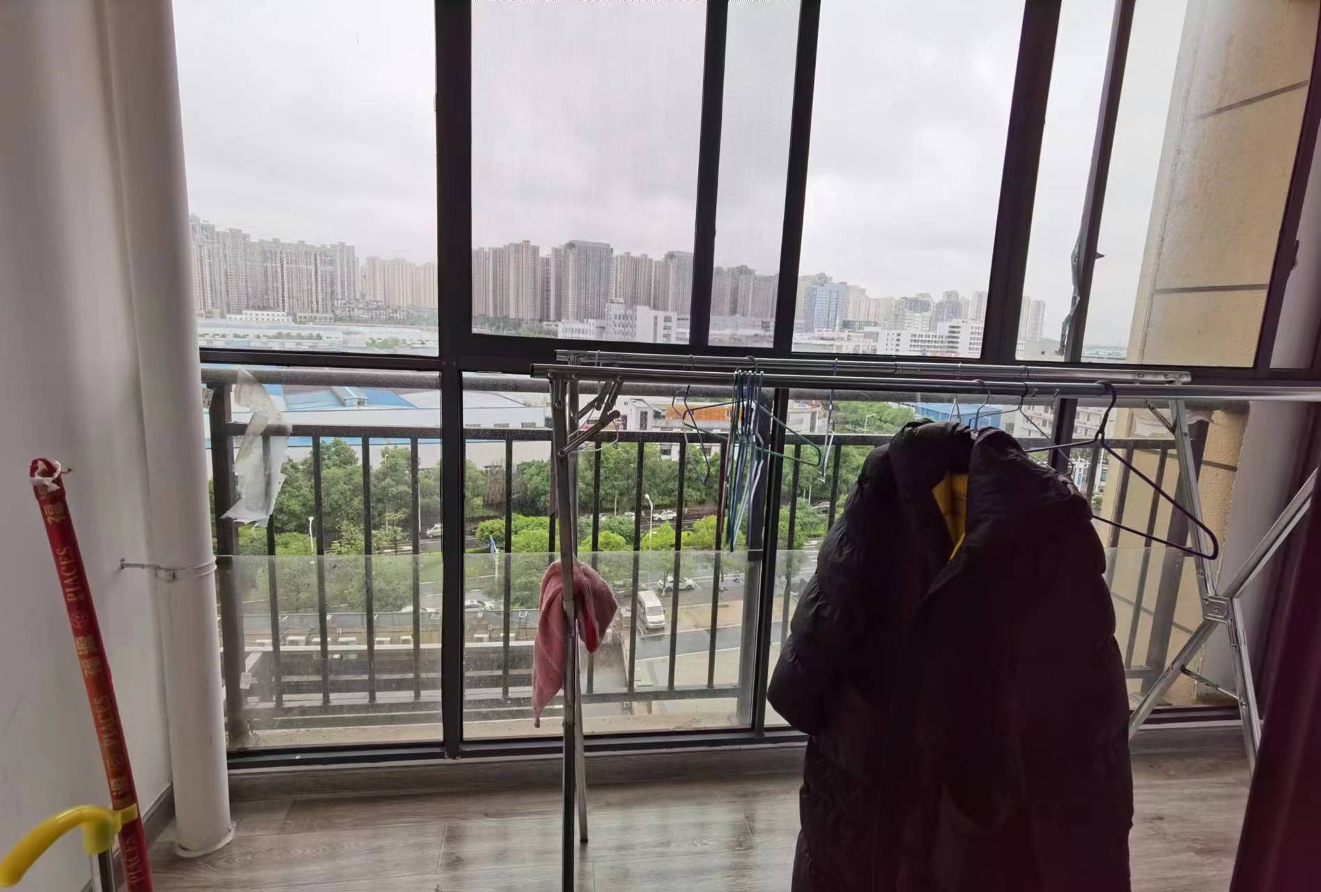 经世龙城 1室1厅1卫 28.80万 经世龙城 1室1厅1卫 28.80万室内图