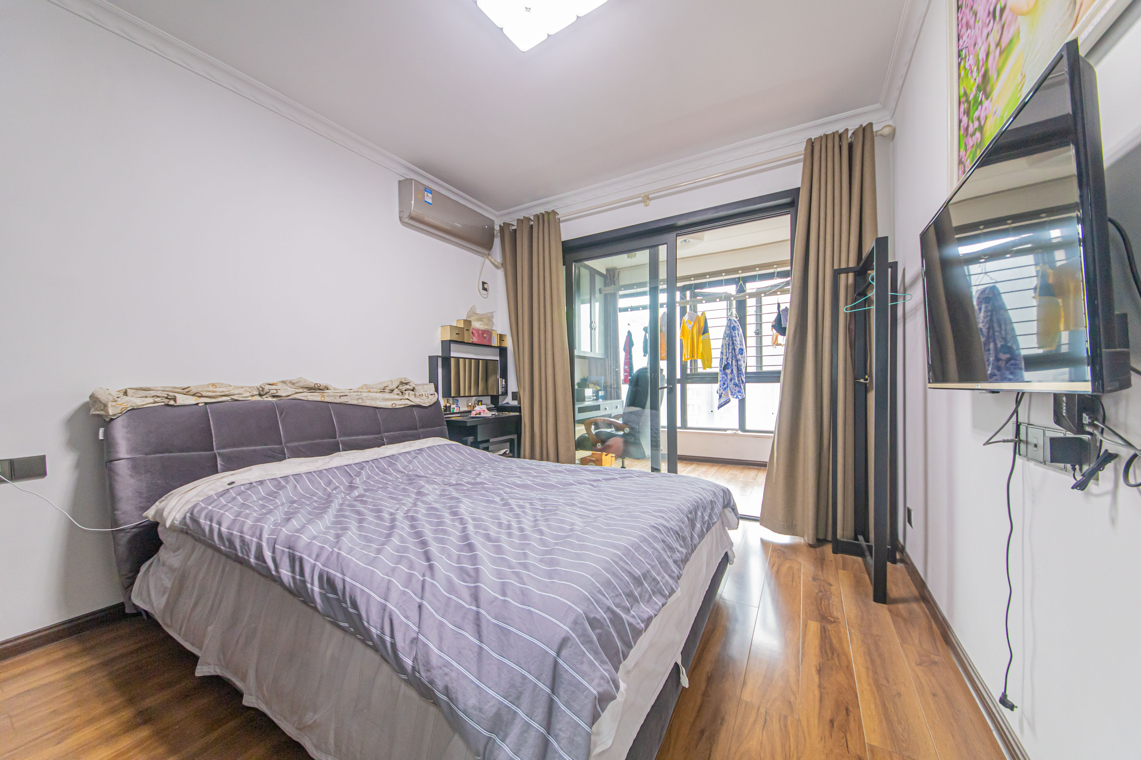 湘江雅颂居 3室2厅2卫 178.00万 湘江雅颂居 3室2厅2卫 178.00万卧室