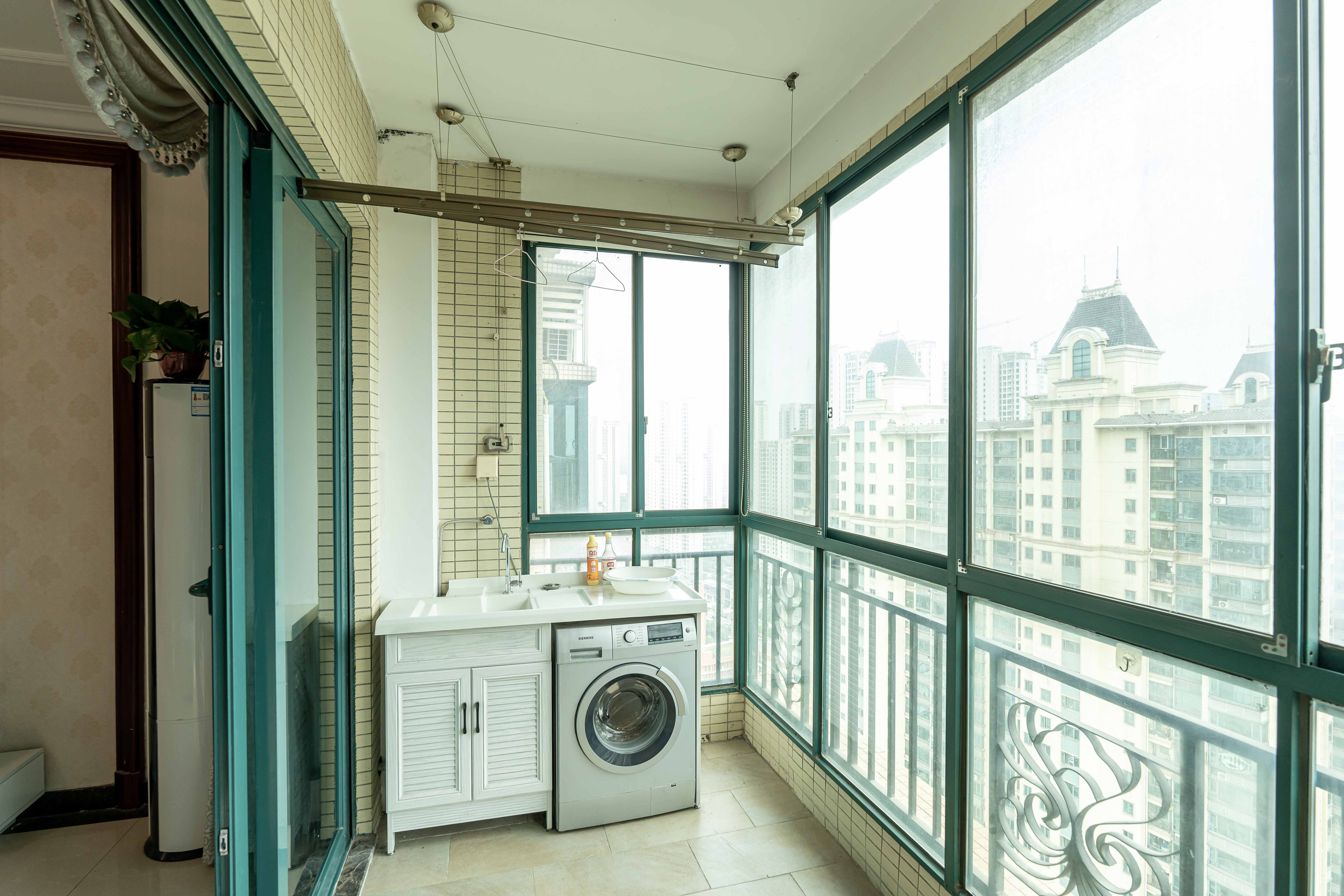 恒大绿洲  3室2厅2卫   118.00万 恒大绿洲  3室2厅2卫   118.00万阳台