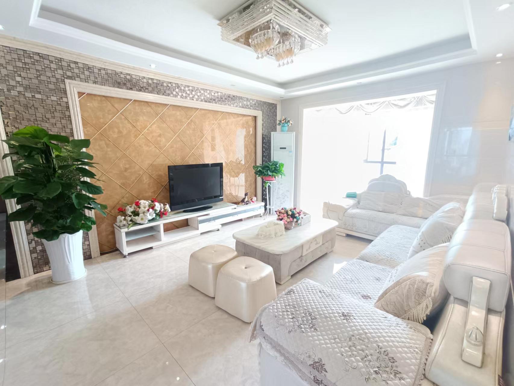 曼哈顿花园 4室2厅1卫 95.00万 曼哈顿花园 4室2厅1卫 95.00万室内图