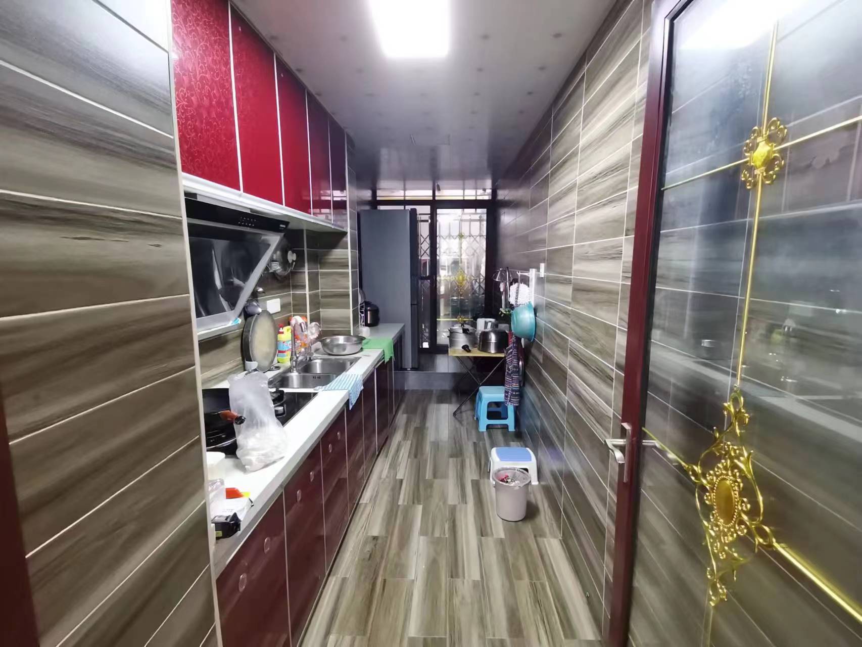 金碧花园 4室2厅2卫 91.80万 金碧花园 4室2厅2卫 91.80万室内图