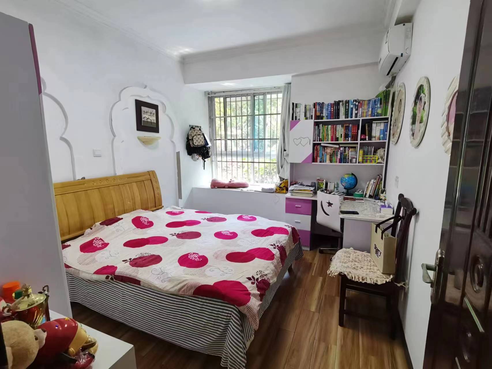 金碧花园 4室2厅2卫 91.80万 金碧花园 4室2厅2卫 91.80万室内图