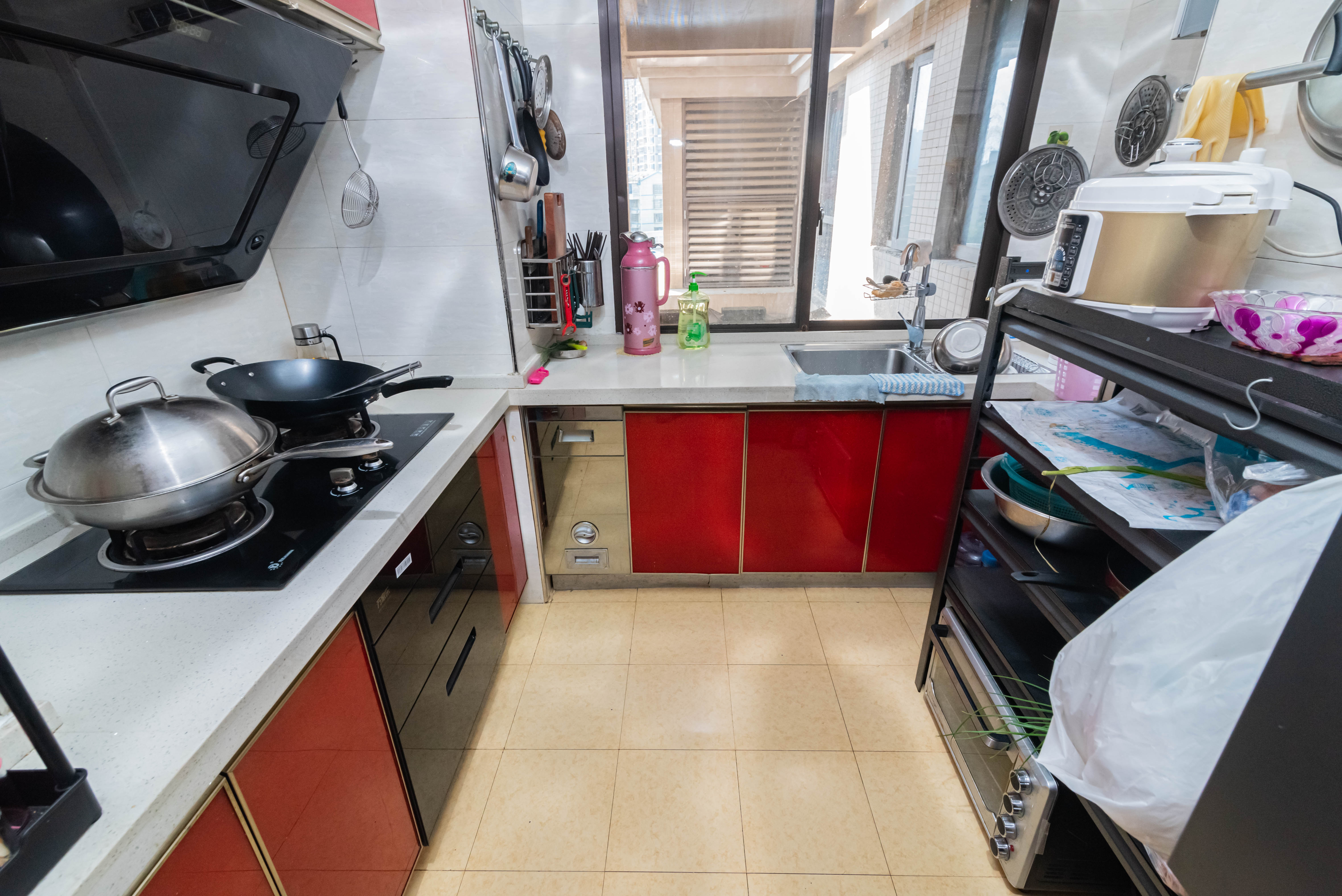 海洋半岛(月珑湾)  3室2厅1卫    81.0万 海洋半岛(月珑湾)  3室2厅1卫    81.0万厨房