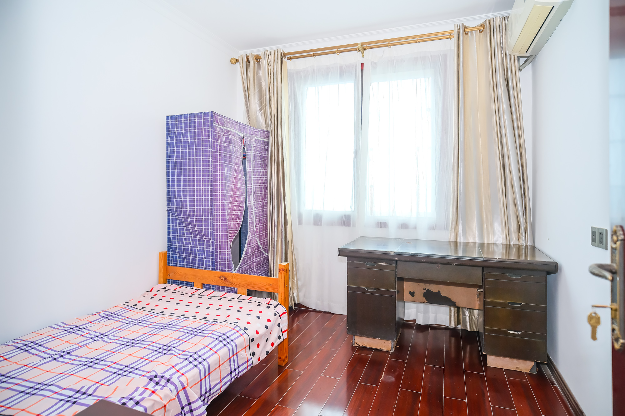 香槟小镇(香槟花苑) 3室2厅2卫 66.80万 香槟小镇(香槟花苑) 3室2厅2卫 66.80万其他