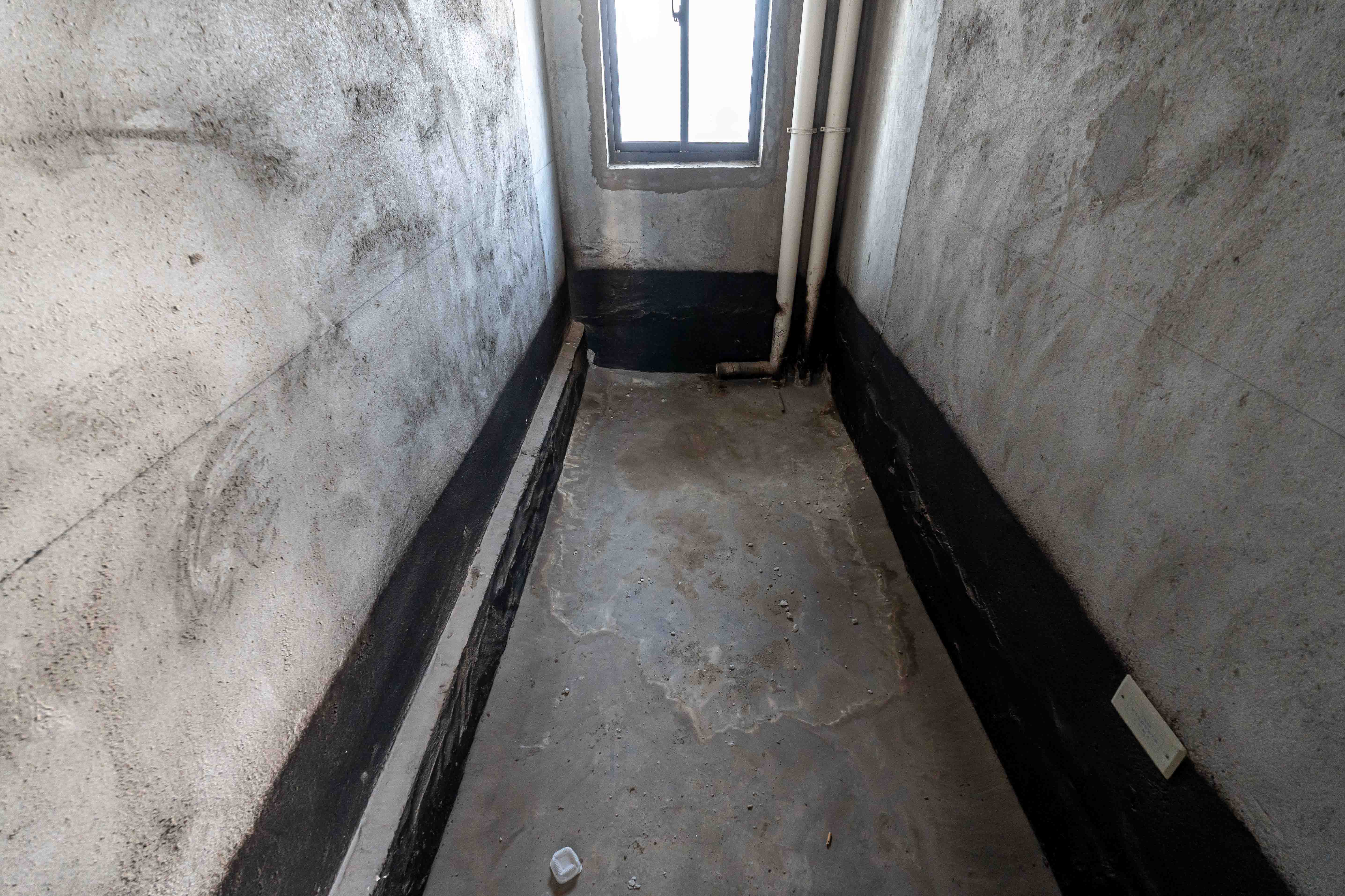 融科东南海  4室2厅2卫    180.0万卫生间