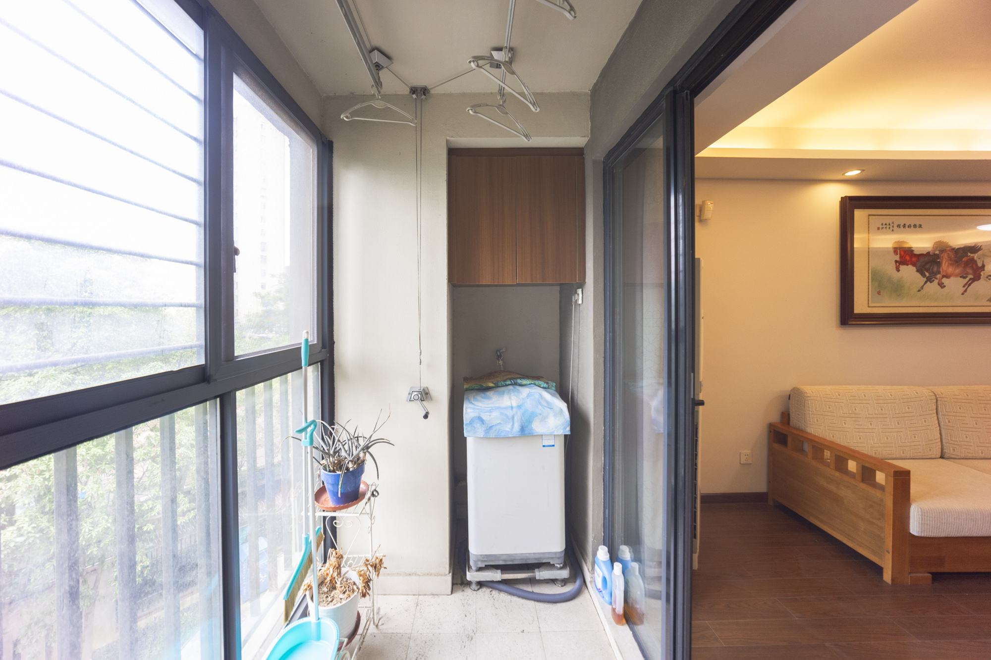 万科城  3室2厅1卫    95.0万阳台