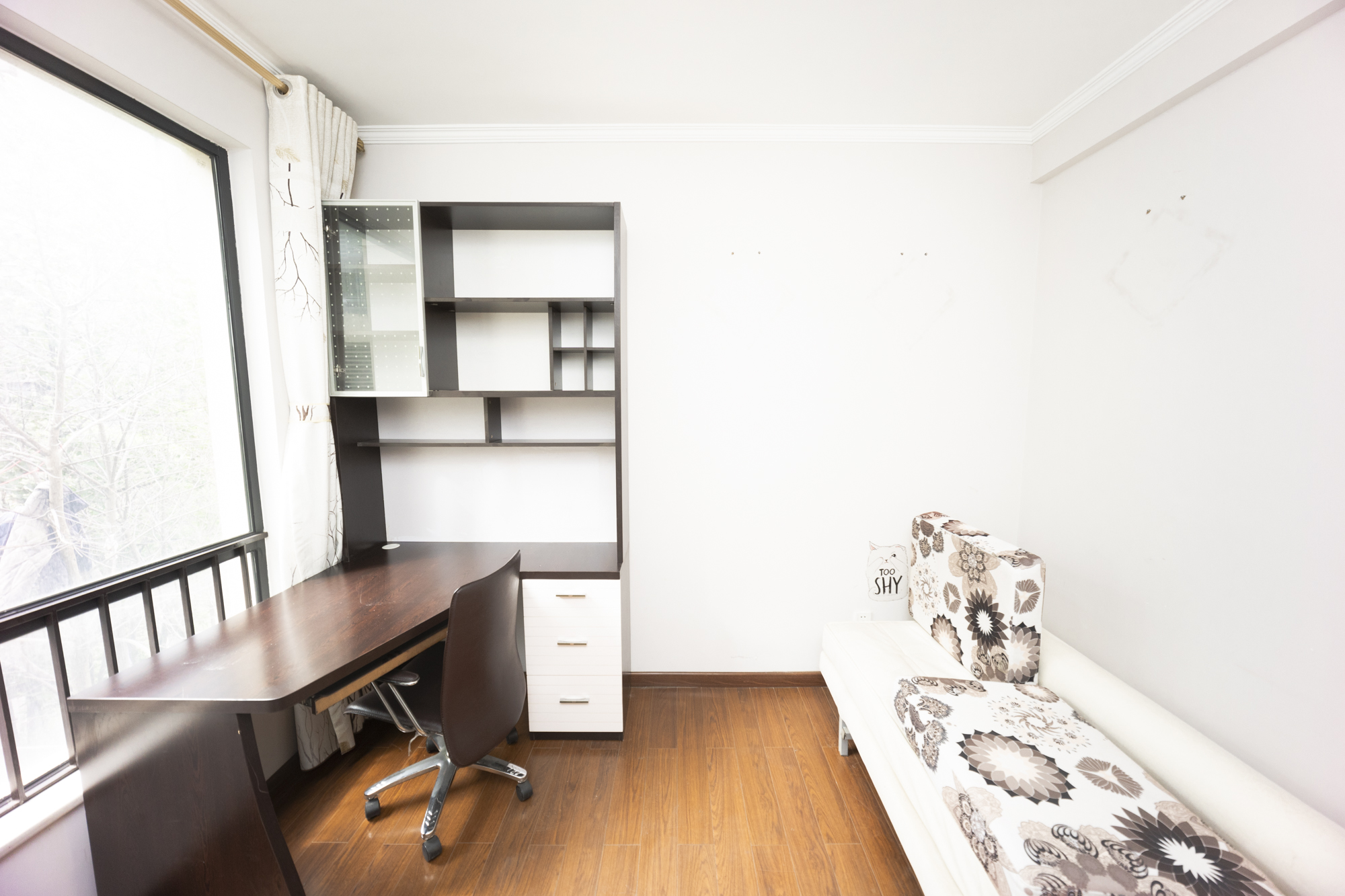 万科城  3室2厅1卫    95.0万卧室