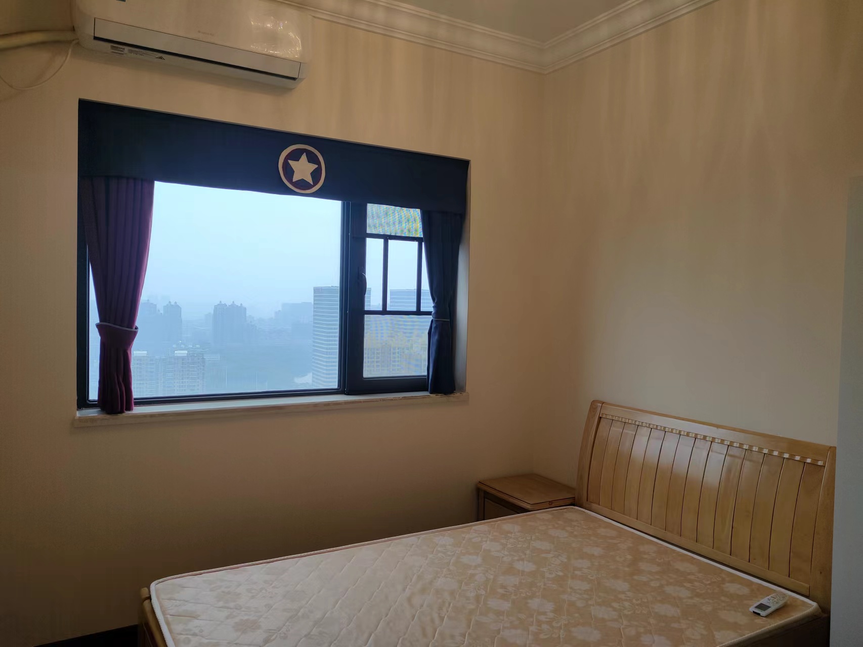 恒大翡翠华庭  3室2厅2卫   59.80万 恒大翡翠华庭  3室2厅2卫   59.80万客厅