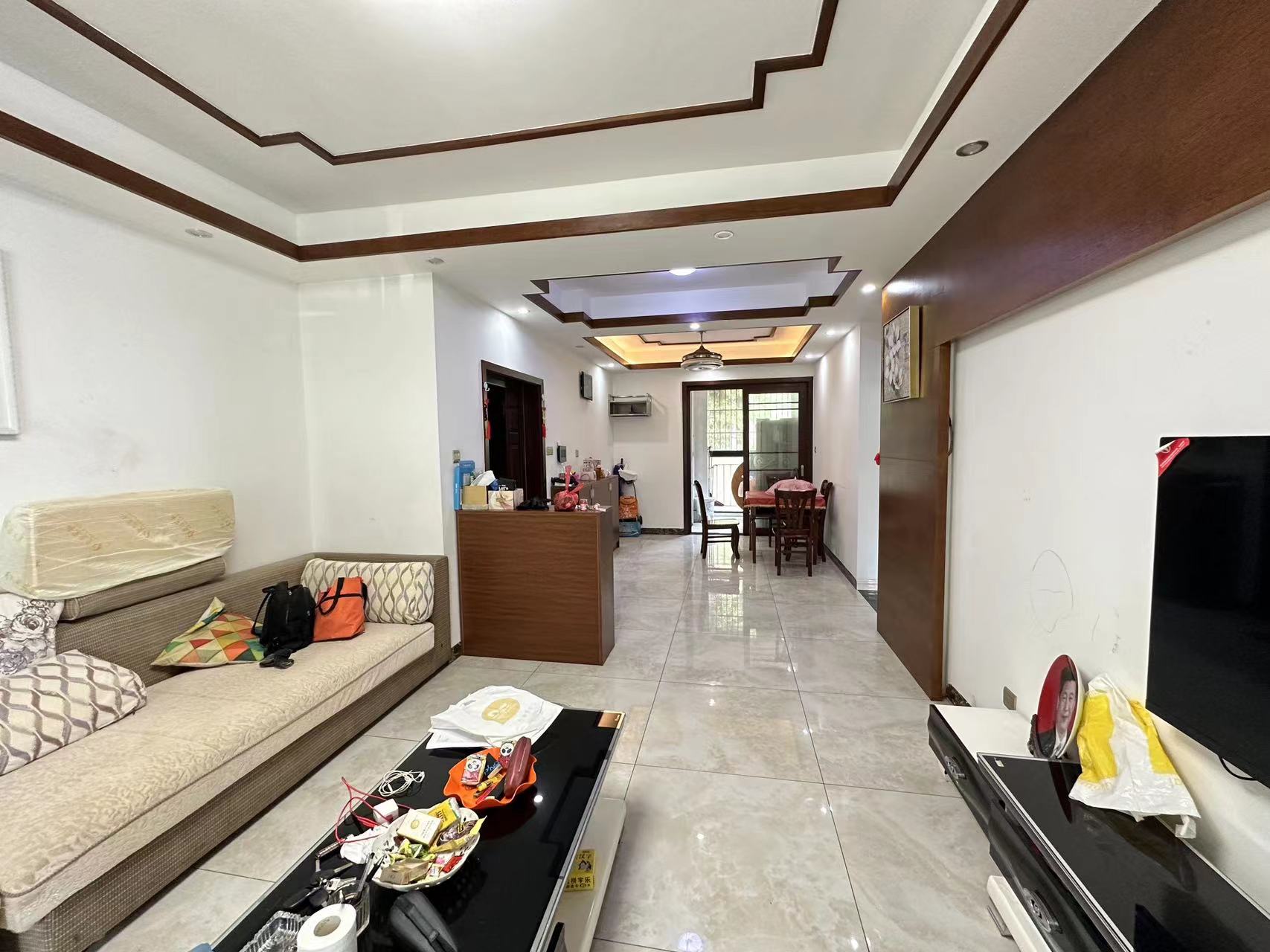 龙腾国际  3室2厅2卫    92.8万 龙腾国际  3室2厅2卫    92.8万室内图