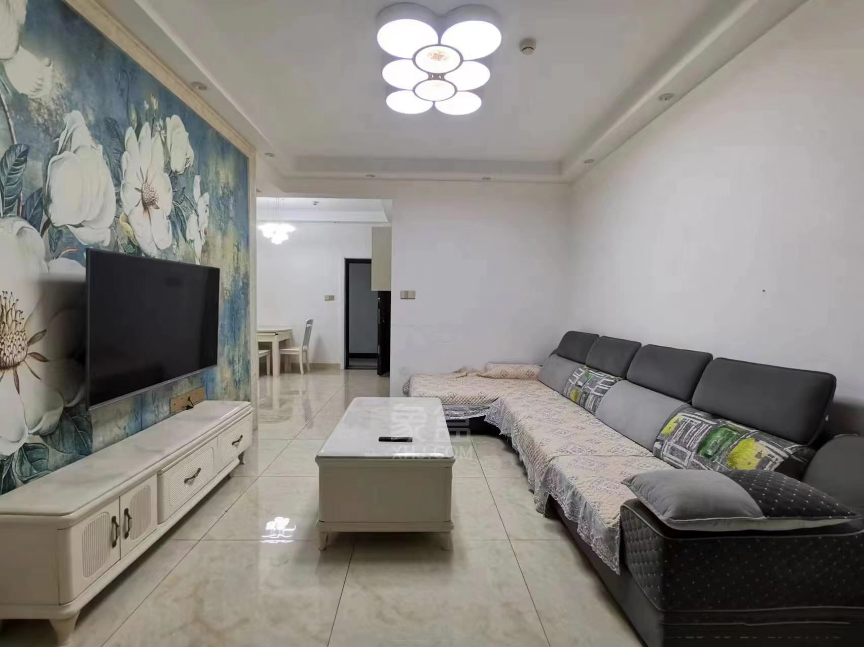 流金岁月-华晨国际 2室2厅1卫 59.80万 流金岁月-华晨国际 2室2厅1卫 59.80万室内图