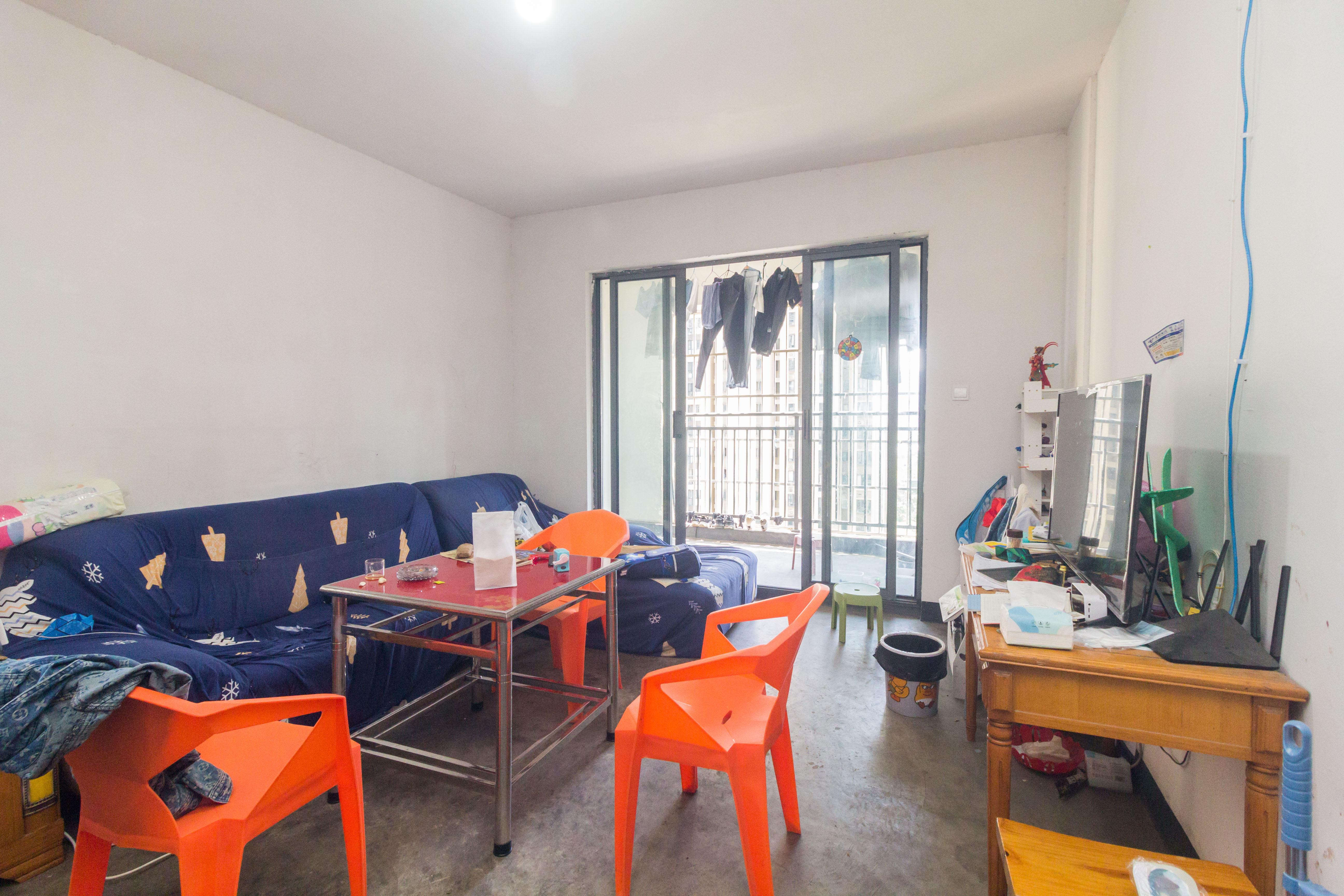 中交中央公园D4区 3室2厅2卫 108.0万 中交中央公园D4区 3室2厅2卫 108.0万客厅