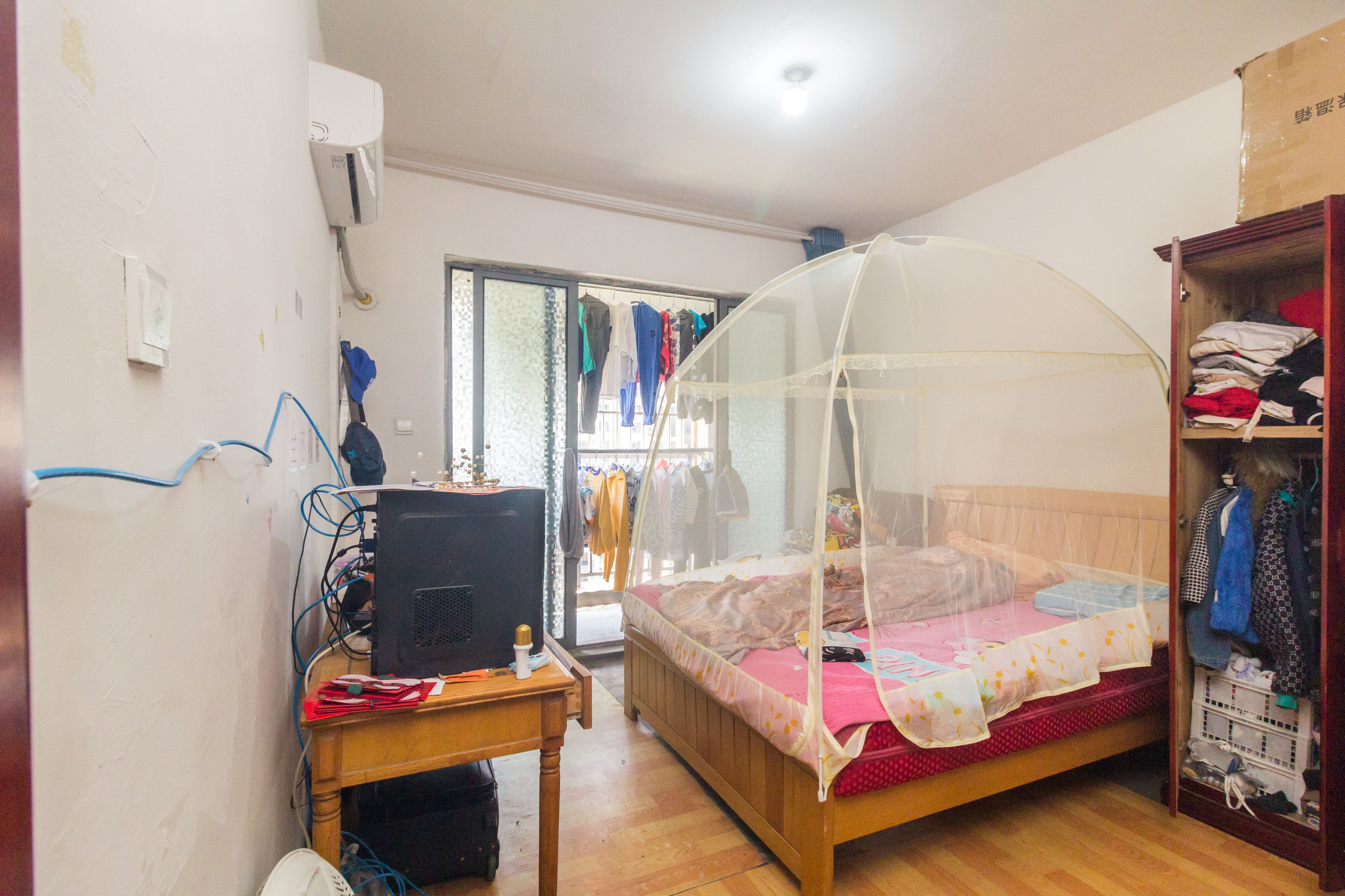 中交中央公园D4区 3室2厅2卫 108.0万 中交中央公园D4区 3室2厅2卫 108.0万卧室