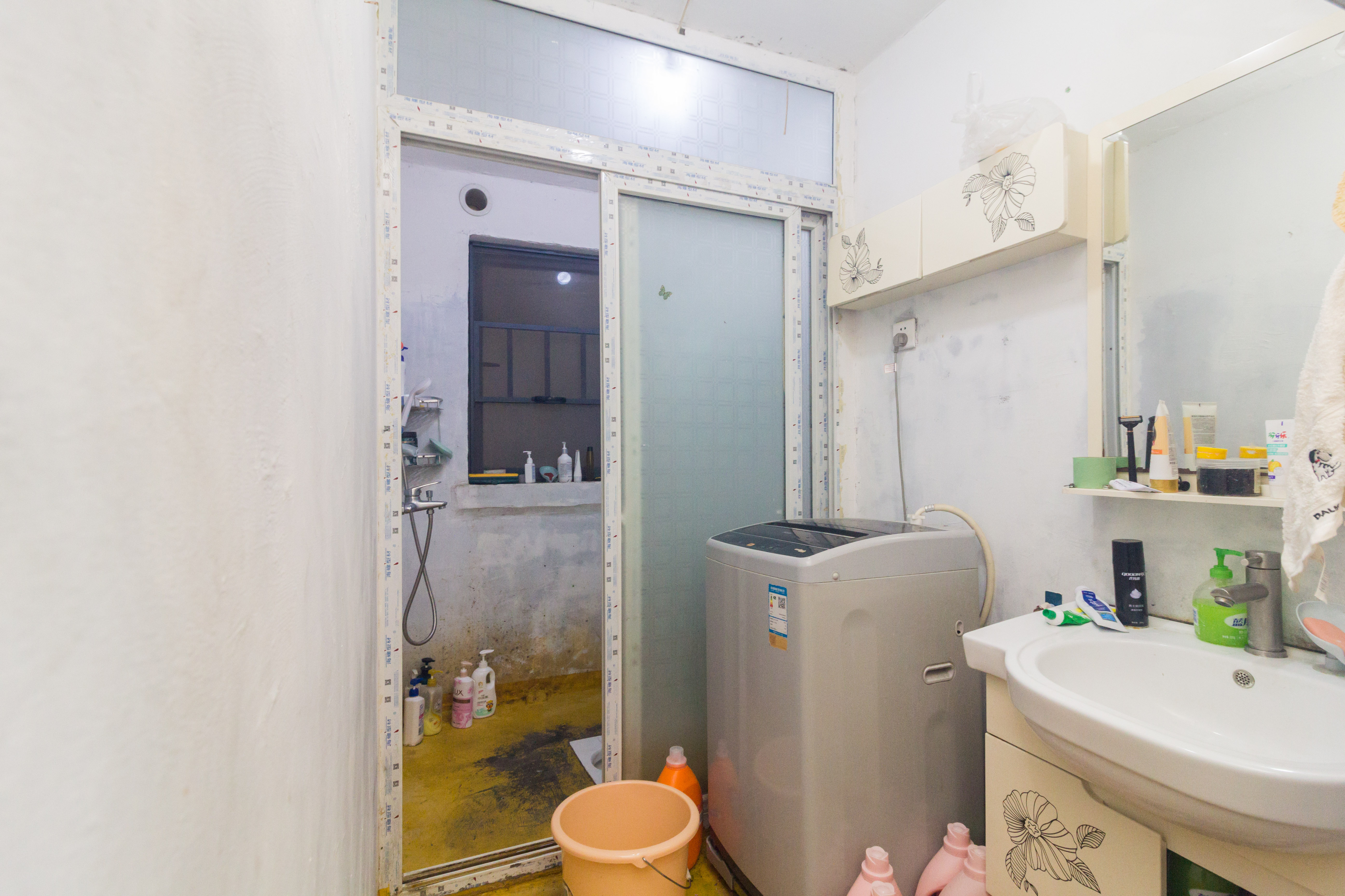 中交中央公园D4区 3室2厅2卫 108.0万 中交中央公园D4区 3室2厅2卫 108.0万卫生间