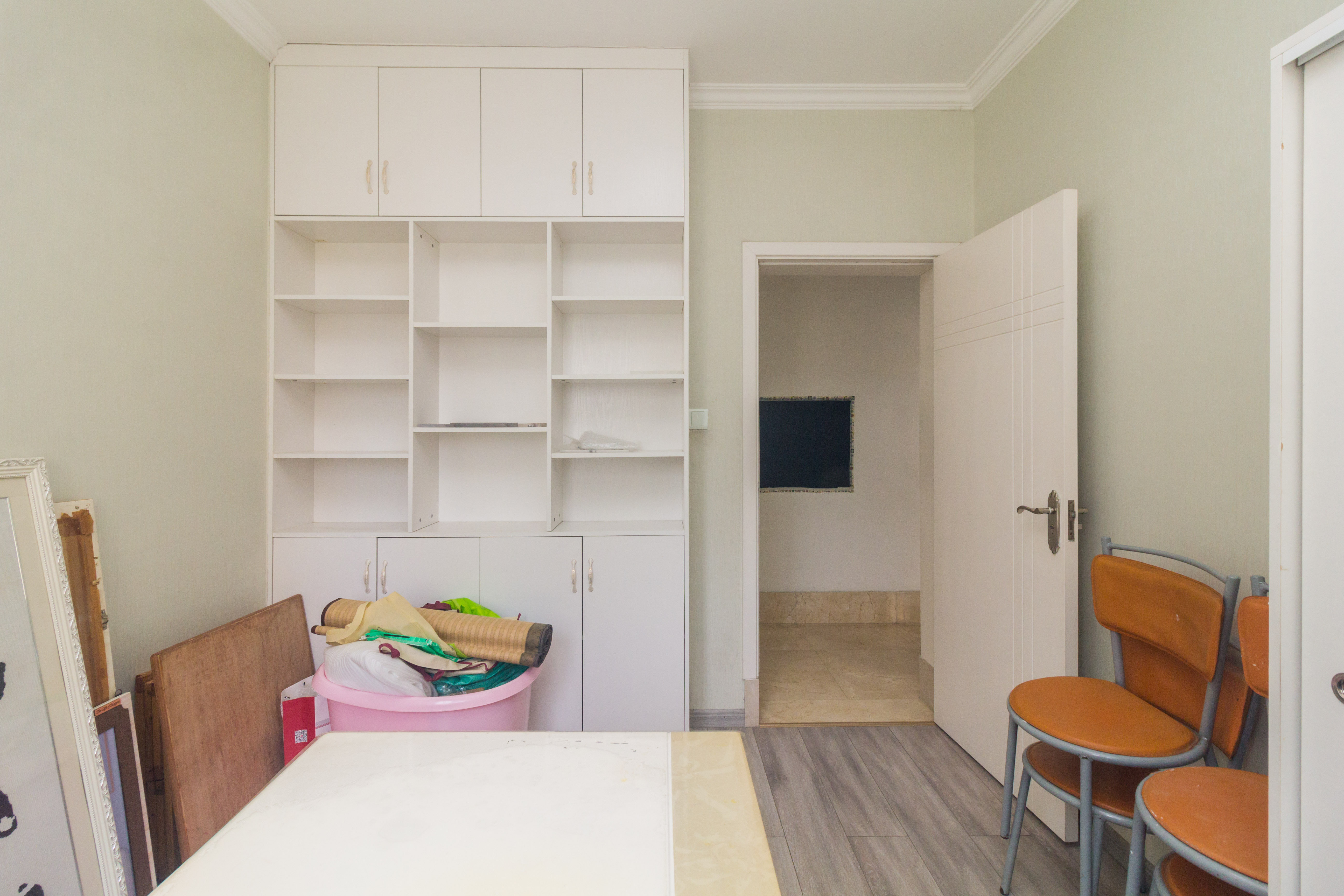 中国铁建国际城一期  4室2厅1卫   90.00万 中国铁建国际城一期  4室2厅1卫   90.00万卧室