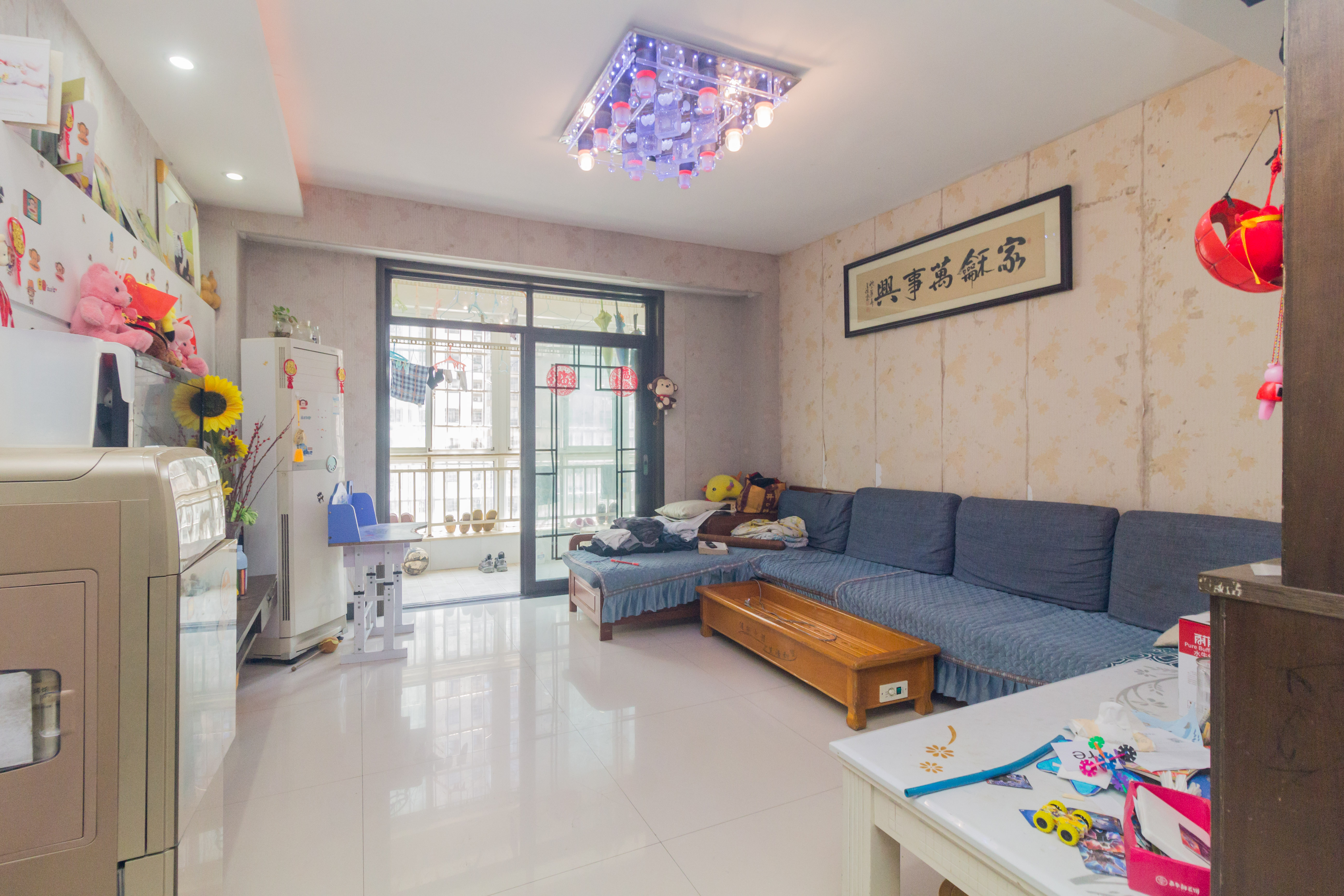 时代星城 3室2厅2卫 63.38万 时代星城 3室2厅2卫 63.38万客厅