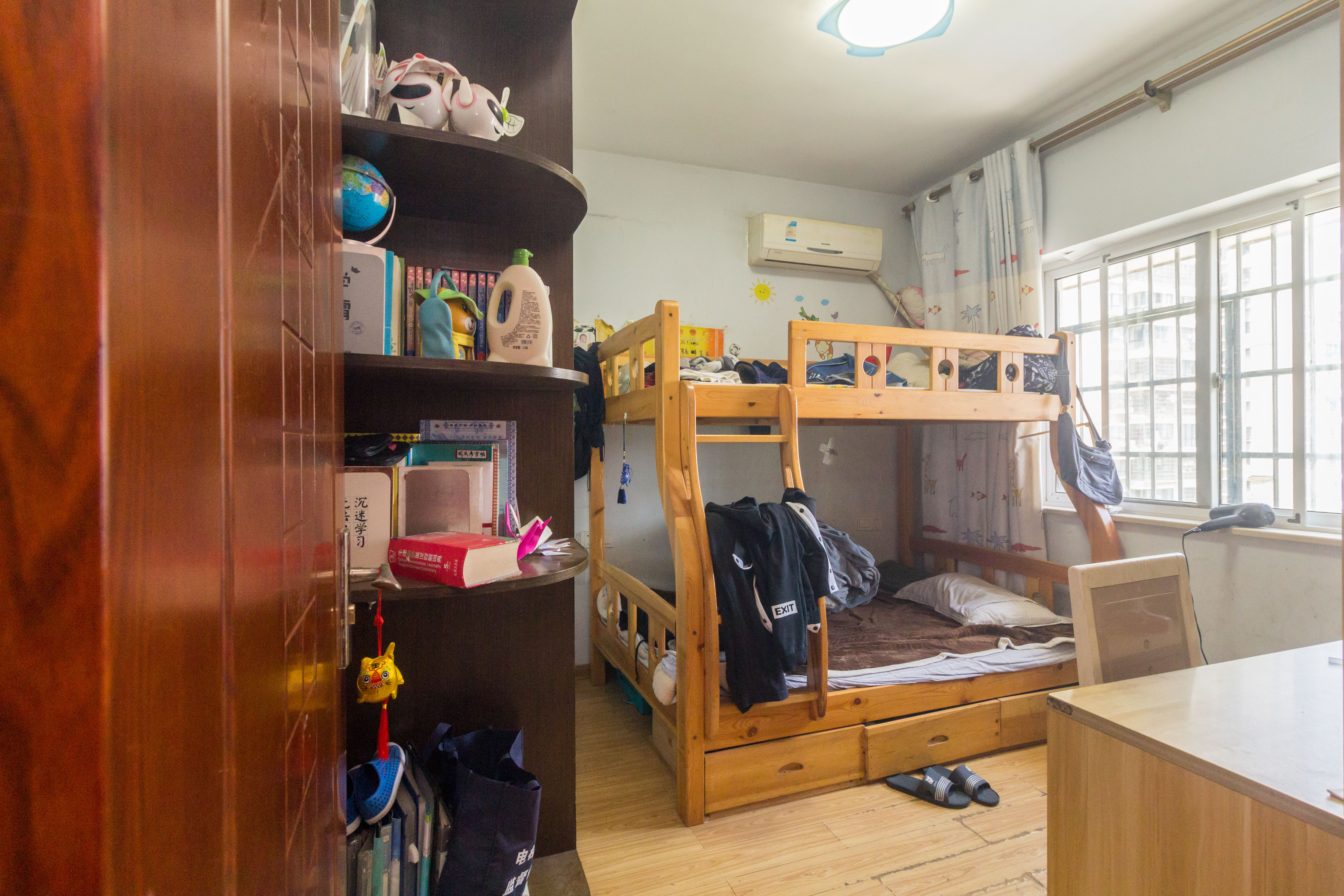 时代星城 3室2厅2卫 63.38万 时代星城 3室2厅2卫 63.38万卧室