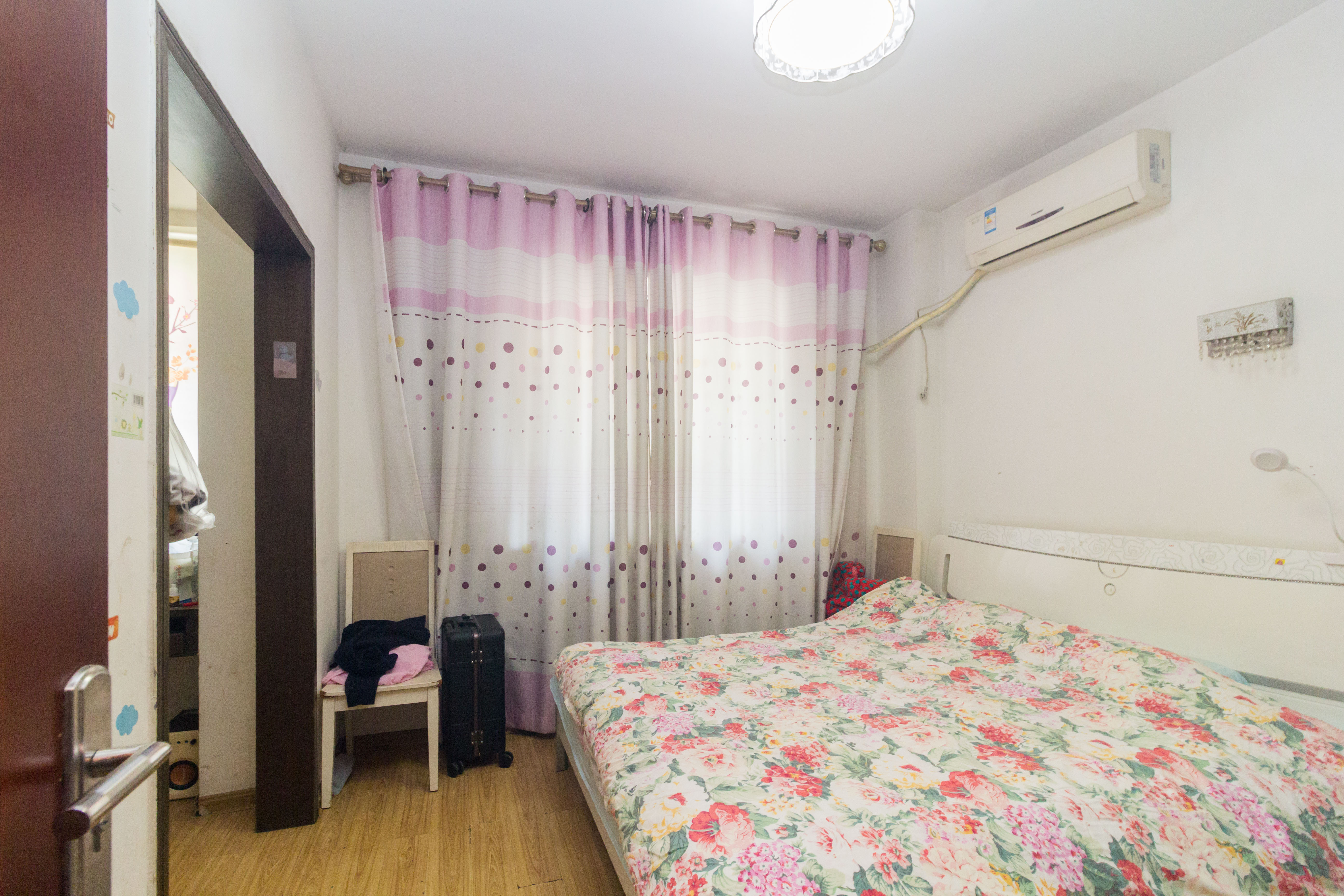 时代星城 3室2厅2卫 63.38万 时代星城 3室2厅2卫 63.38万卧室