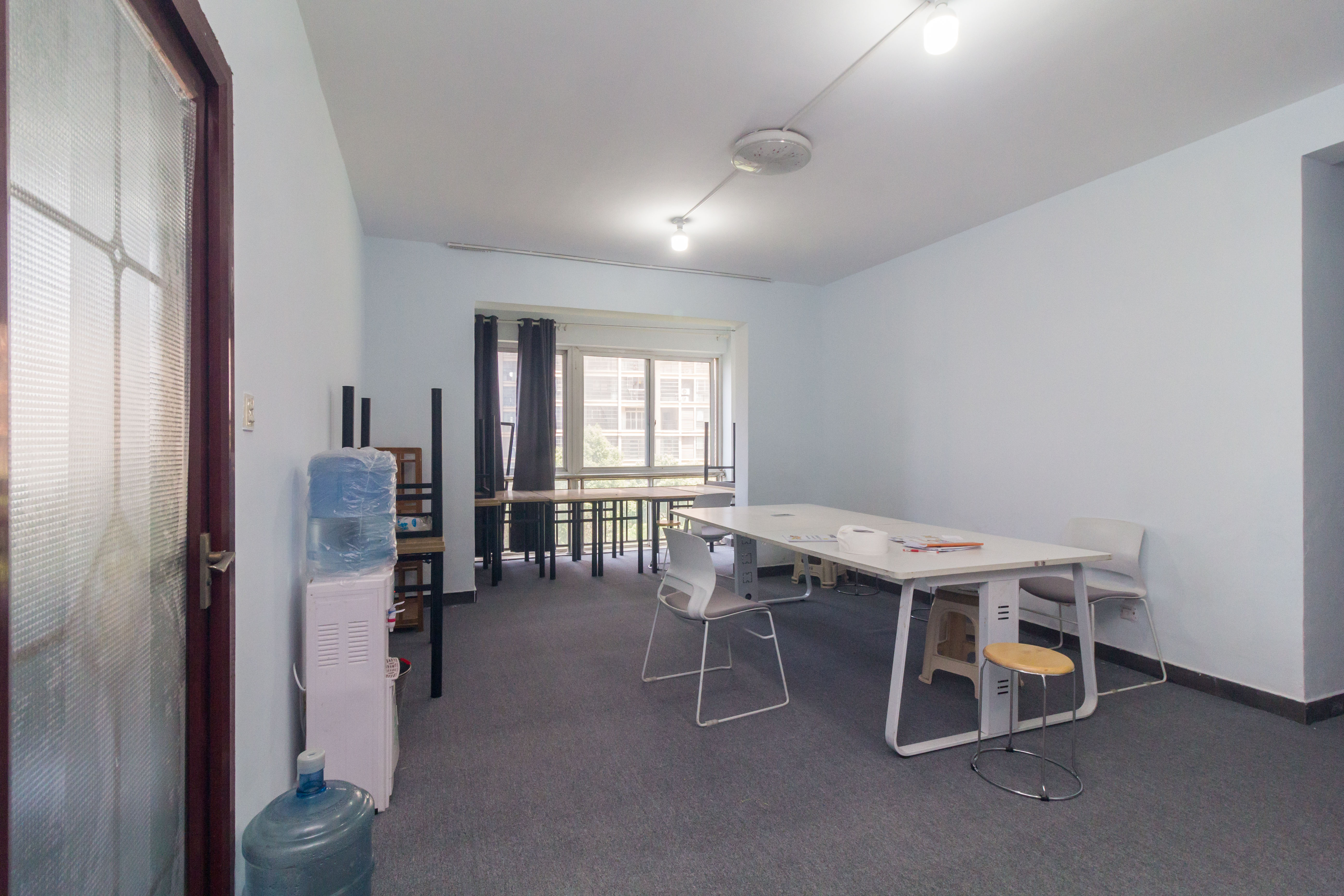 爵士湘 4室2厅2卫 90.00万 爵士湘 4室2厅2卫 90.00万客厅