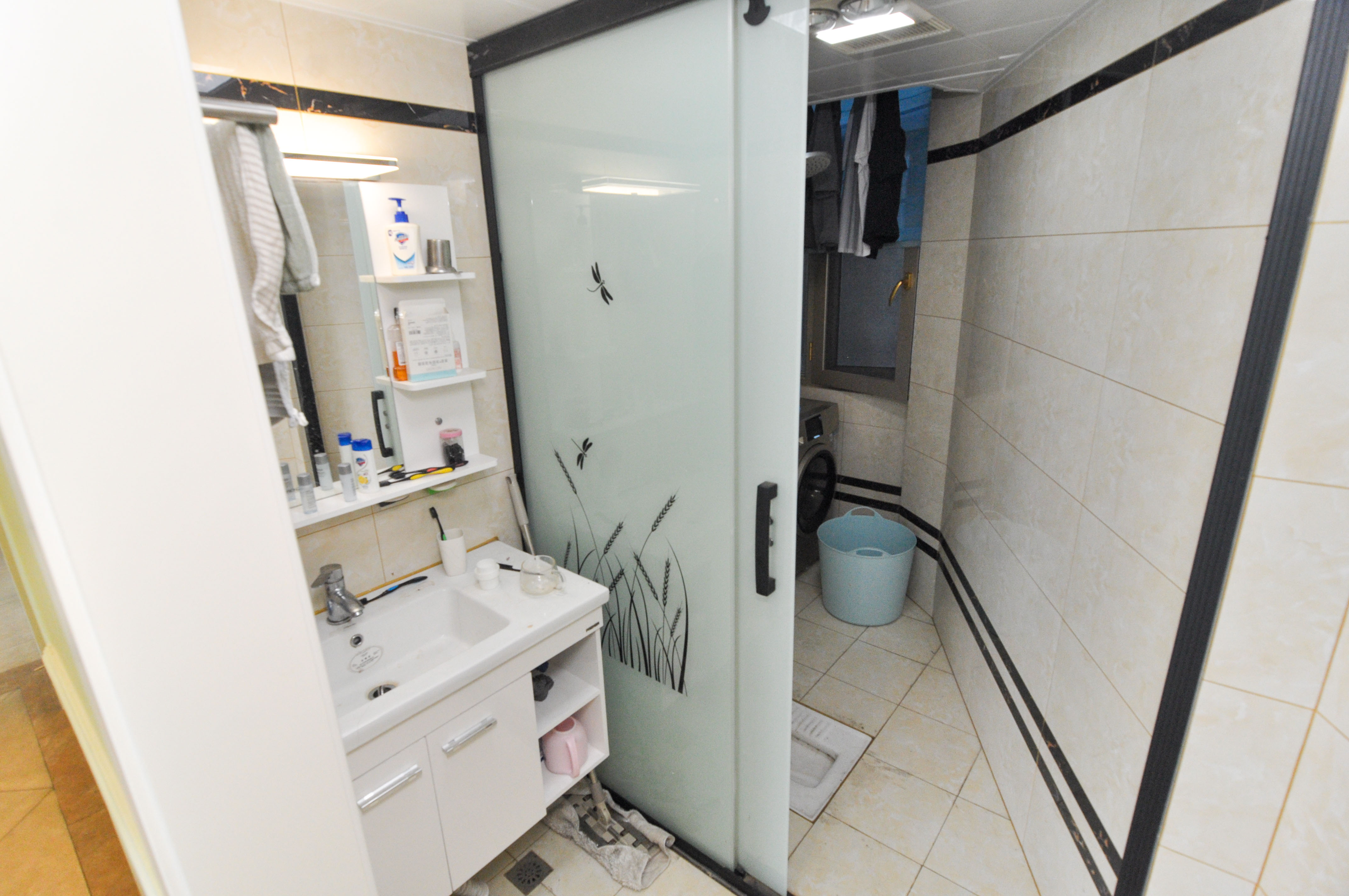 天祥水晶湾  4室2厅2卫   278.00万卫生间