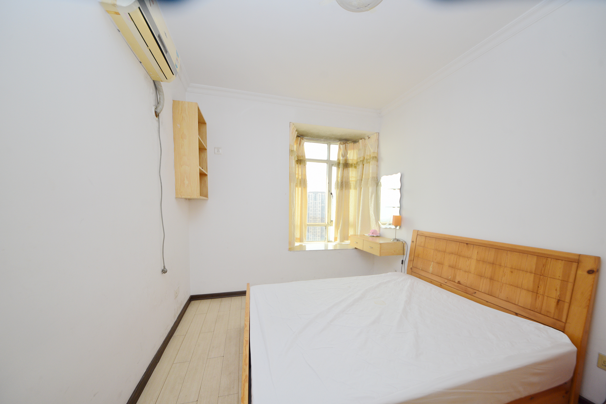 中江国际花城  1室1厅1卫    42.0万卧室