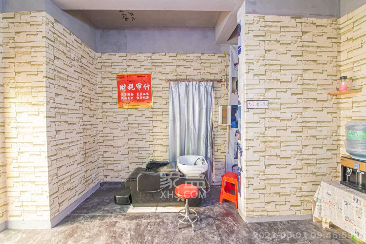 中建芙蓉嘉苑  1室1厅1卫   1400.00元/月室内图