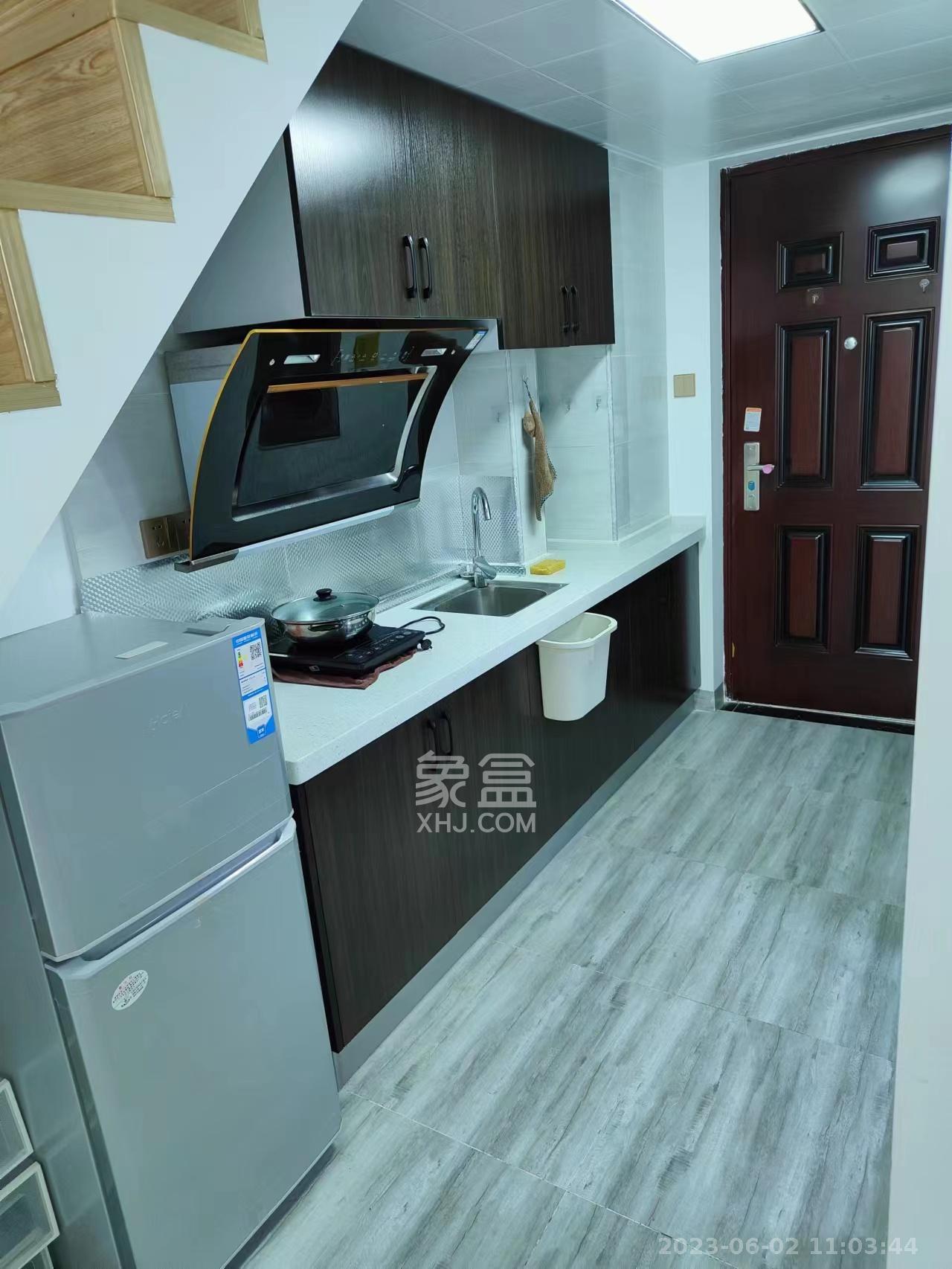 华润翡翠府 1室1厅1卫 2200.0元/月 华润翡翠府 1室1厅1卫 2200.0元/月室内图