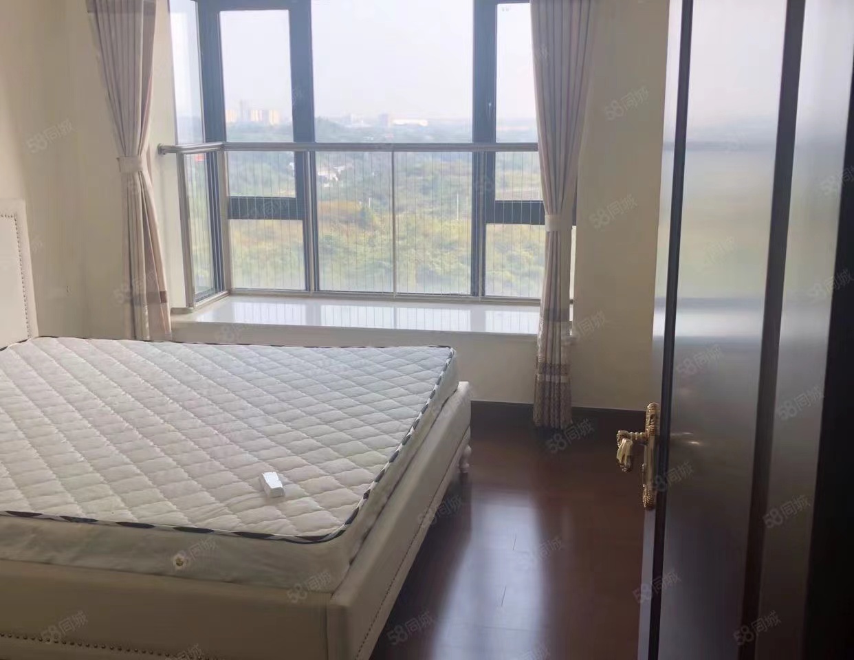恒大绿洲  2室2厅1卫   1800.00元/月室内图