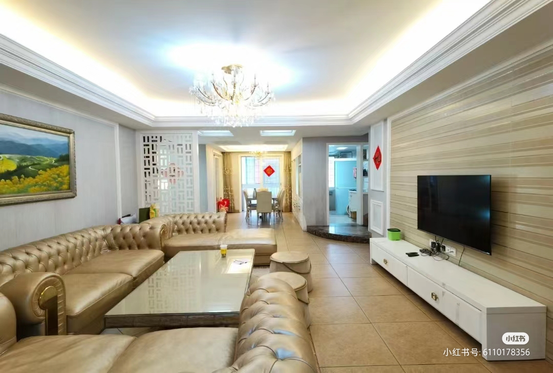 新公安局民警住宅小区  3室2厅1卫    90.0万 新公安局民警住宅小区  3室2厅1卫    90.0万客厅