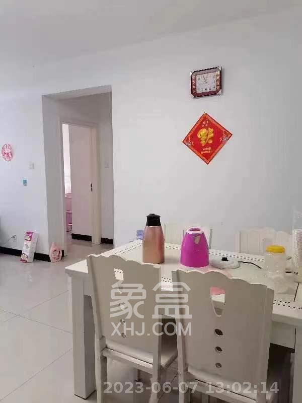 南郡明珠  2室1厅1卫   1300.00元/月室内图