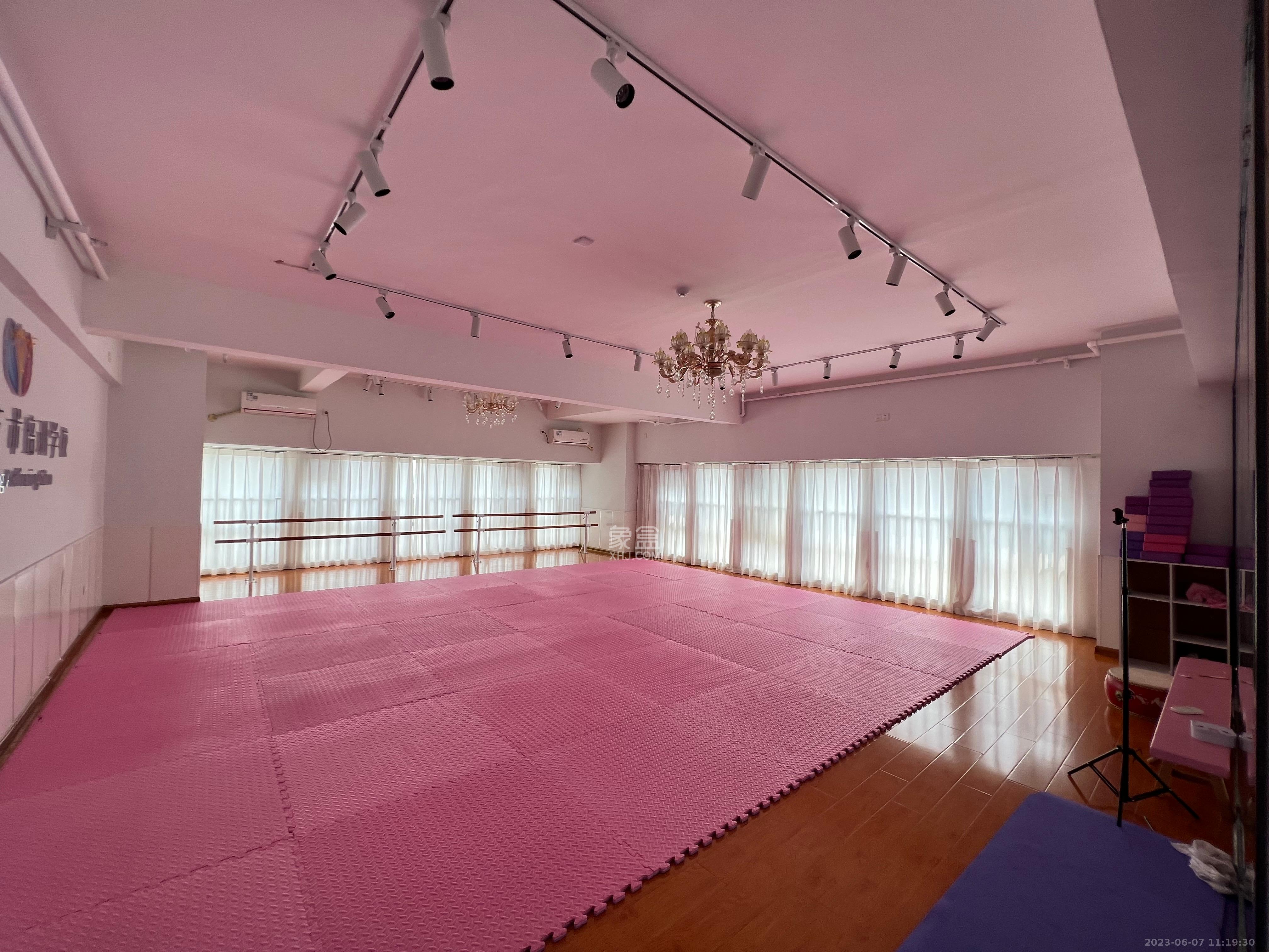 中建芙蓉嘉苑  3室2厅1卫   1200.00元/月室内图