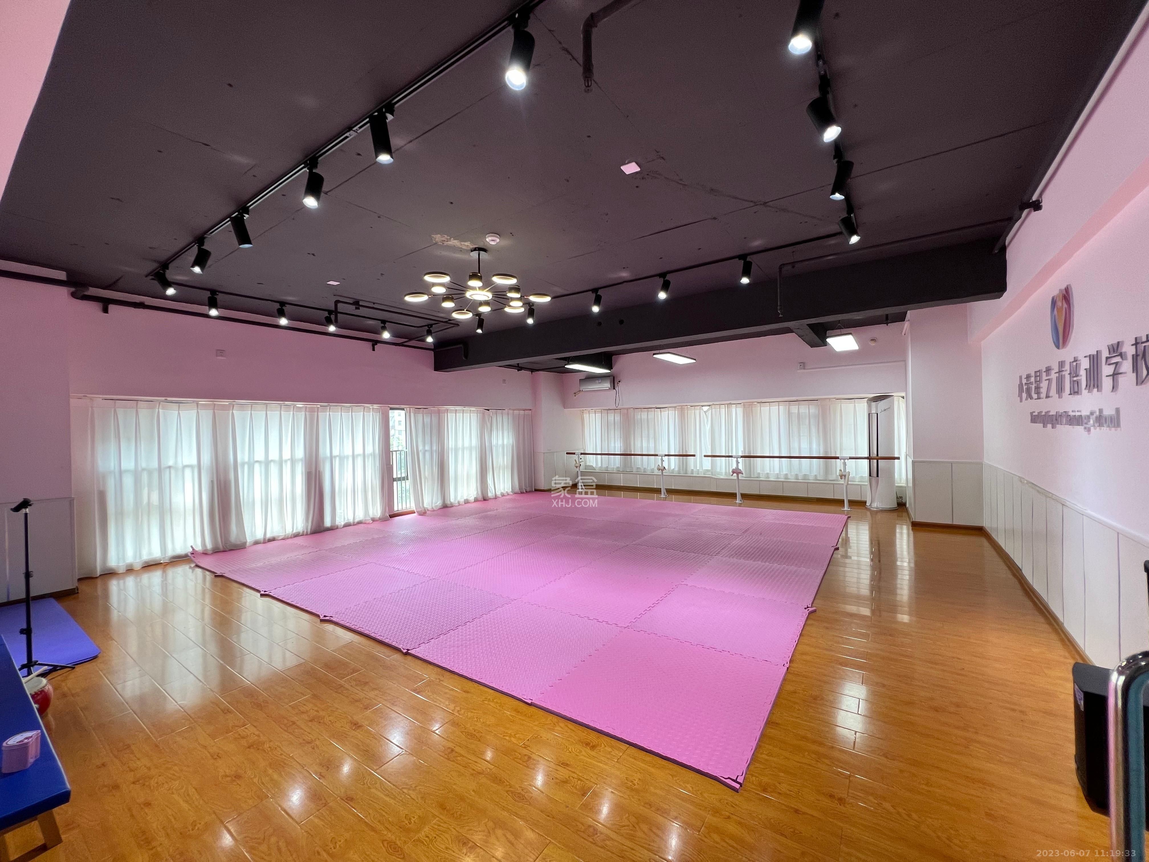 中建芙蓉嘉苑  3室2厅1卫   1200.00元/月室内图