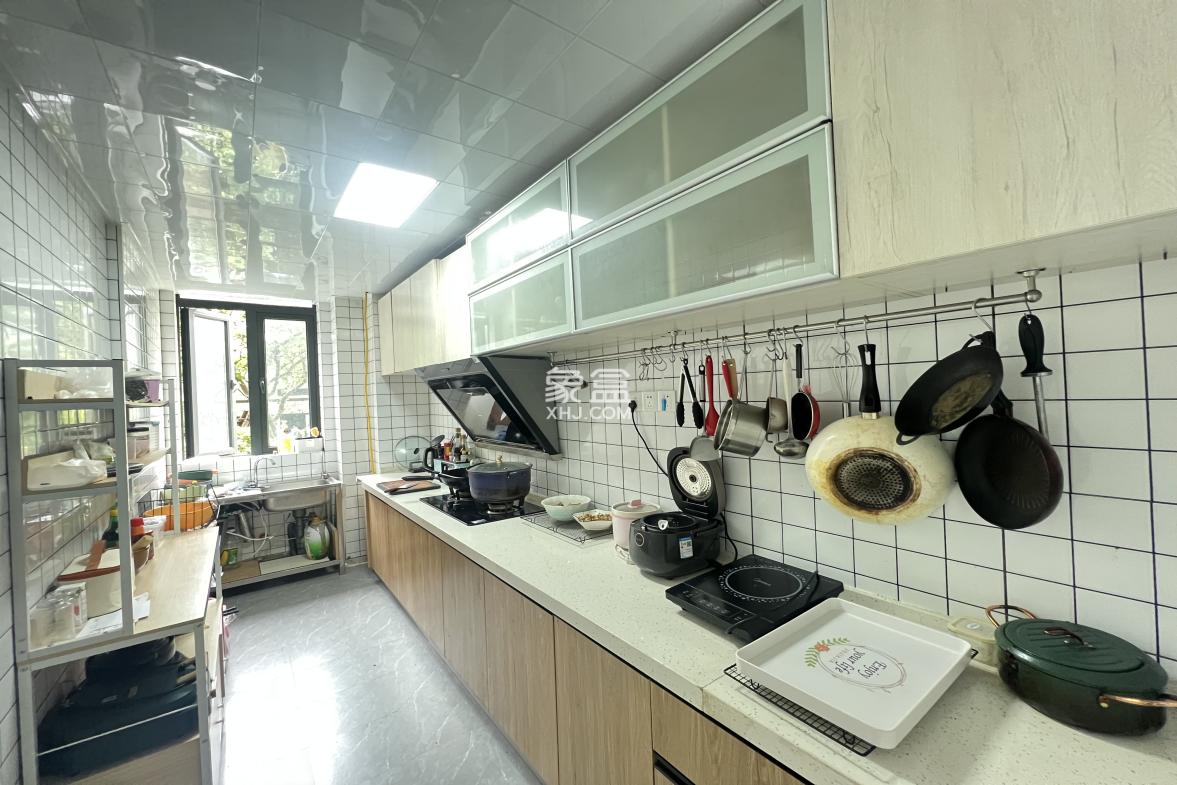 恒大华府 4室2厅1卫 85.0万 恒大华府 4室2厅1卫 85.0万室内图