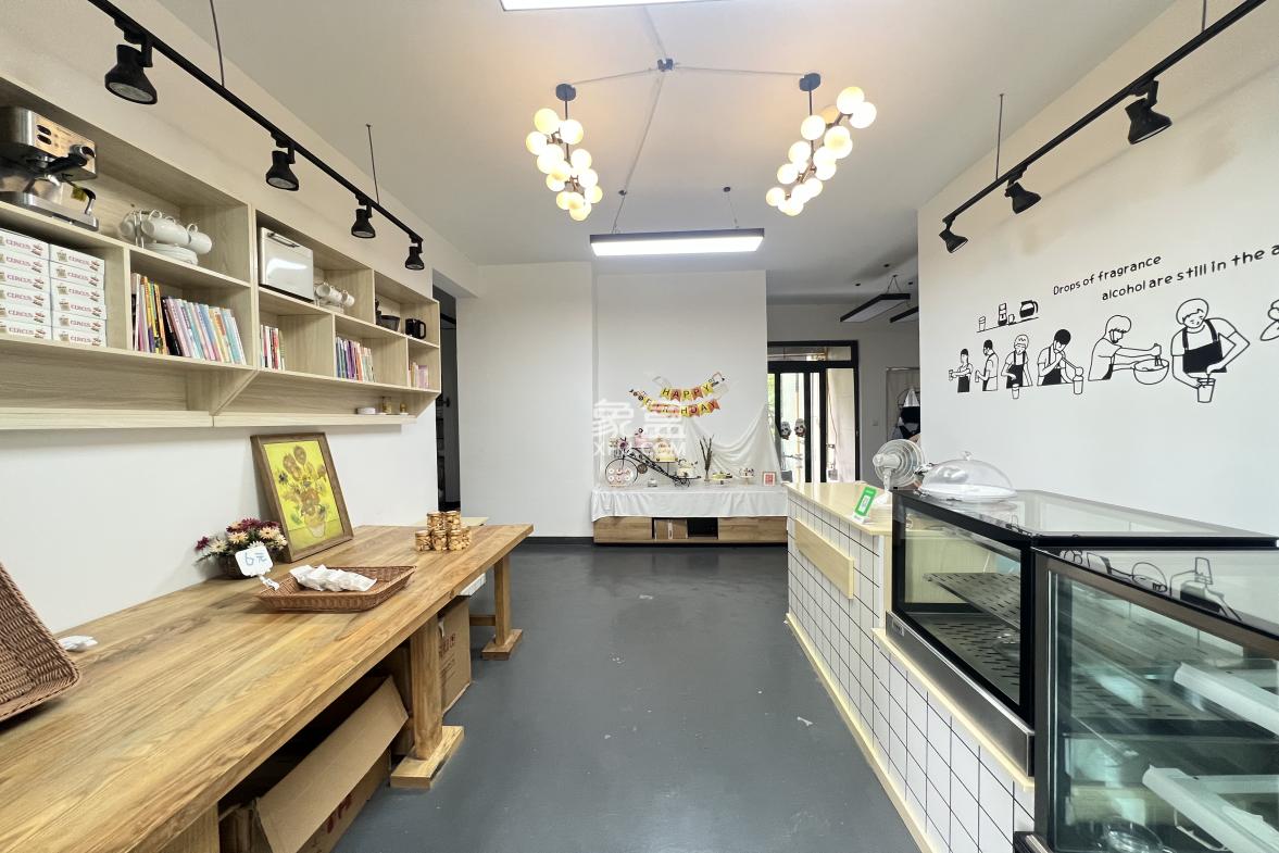 恒大华府 4室2厅1卫 85.0万 恒大华府 4室2厅1卫 85.0万室内图